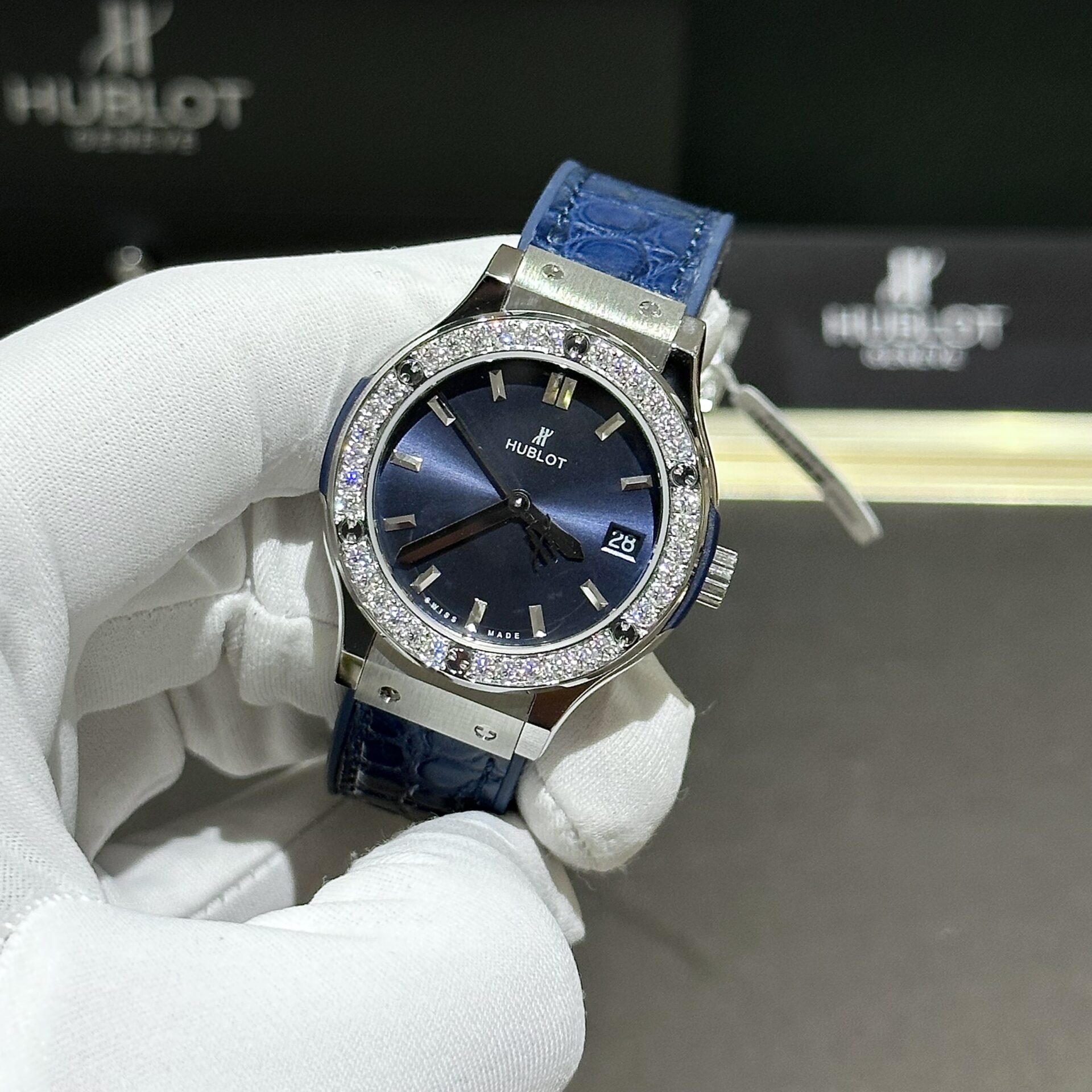 Hublot Classic Fusion Replica Watch Blue With Moissanite Diamond 33mm - Top club