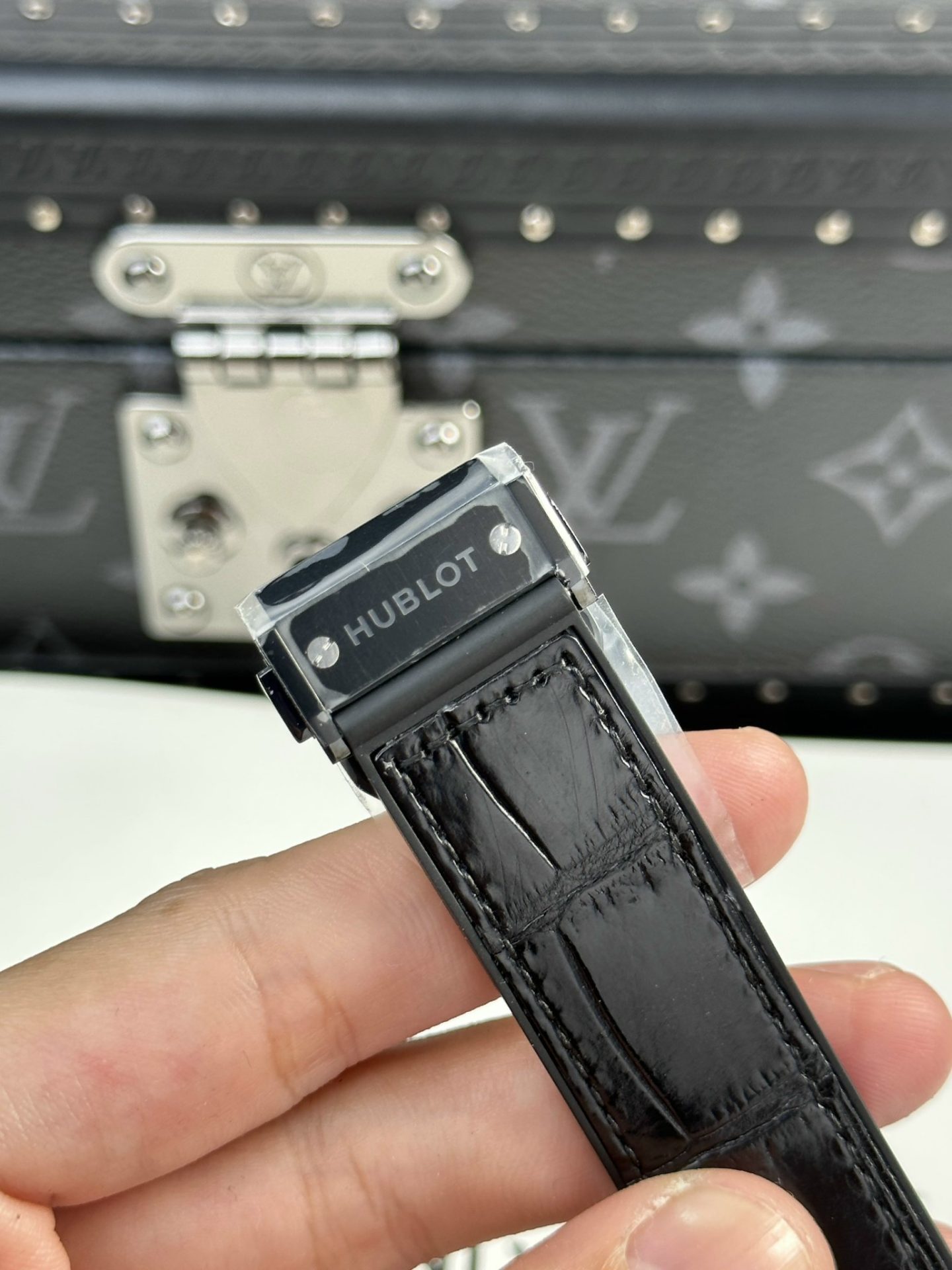 Hublot Classic Fusion Ceramic Replica Watch With Stone Swarovski Refined 42mm - Top club