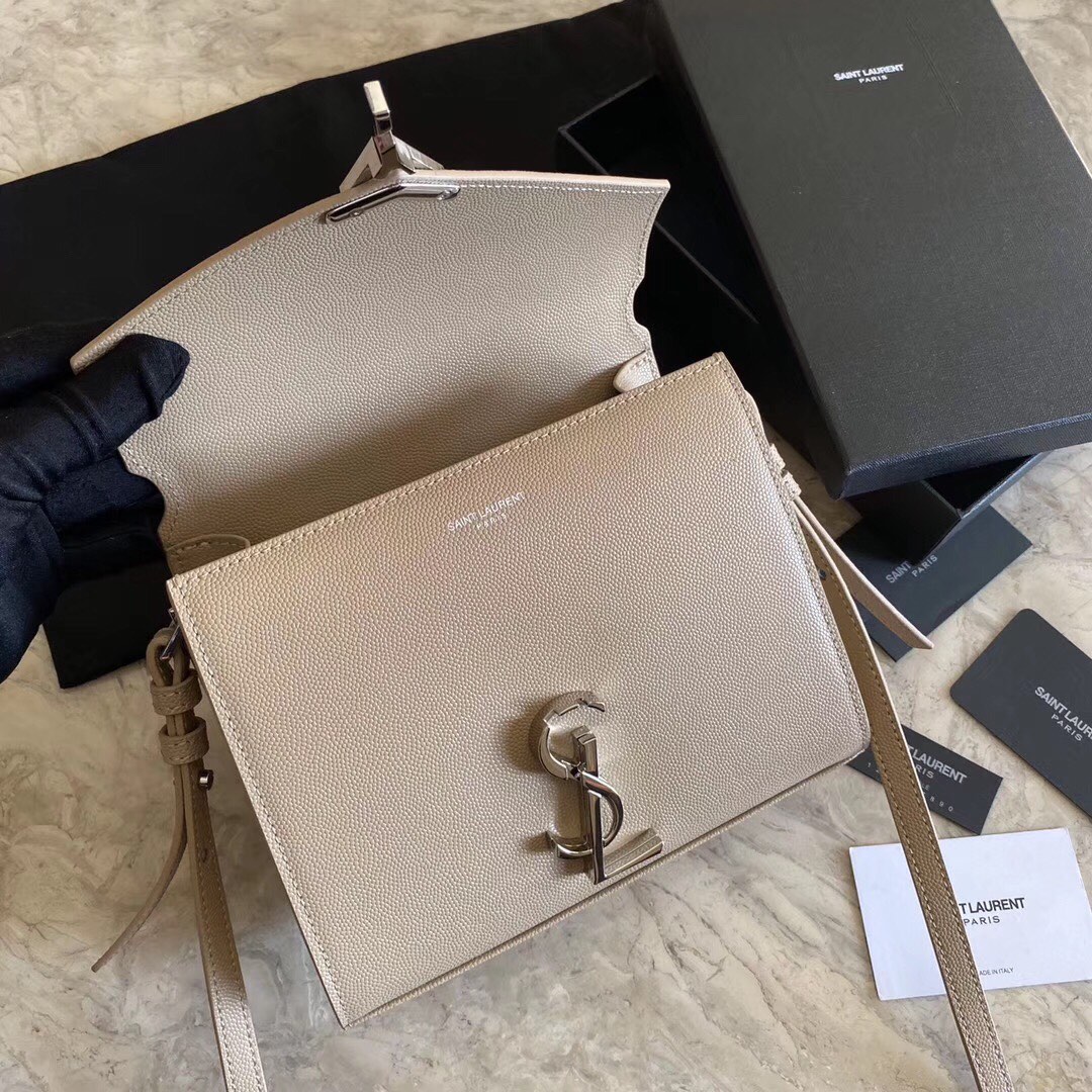 CASSANDRA MONOGRAM CLASP BAG IN MATTE PYTHON1:1High-quality replica