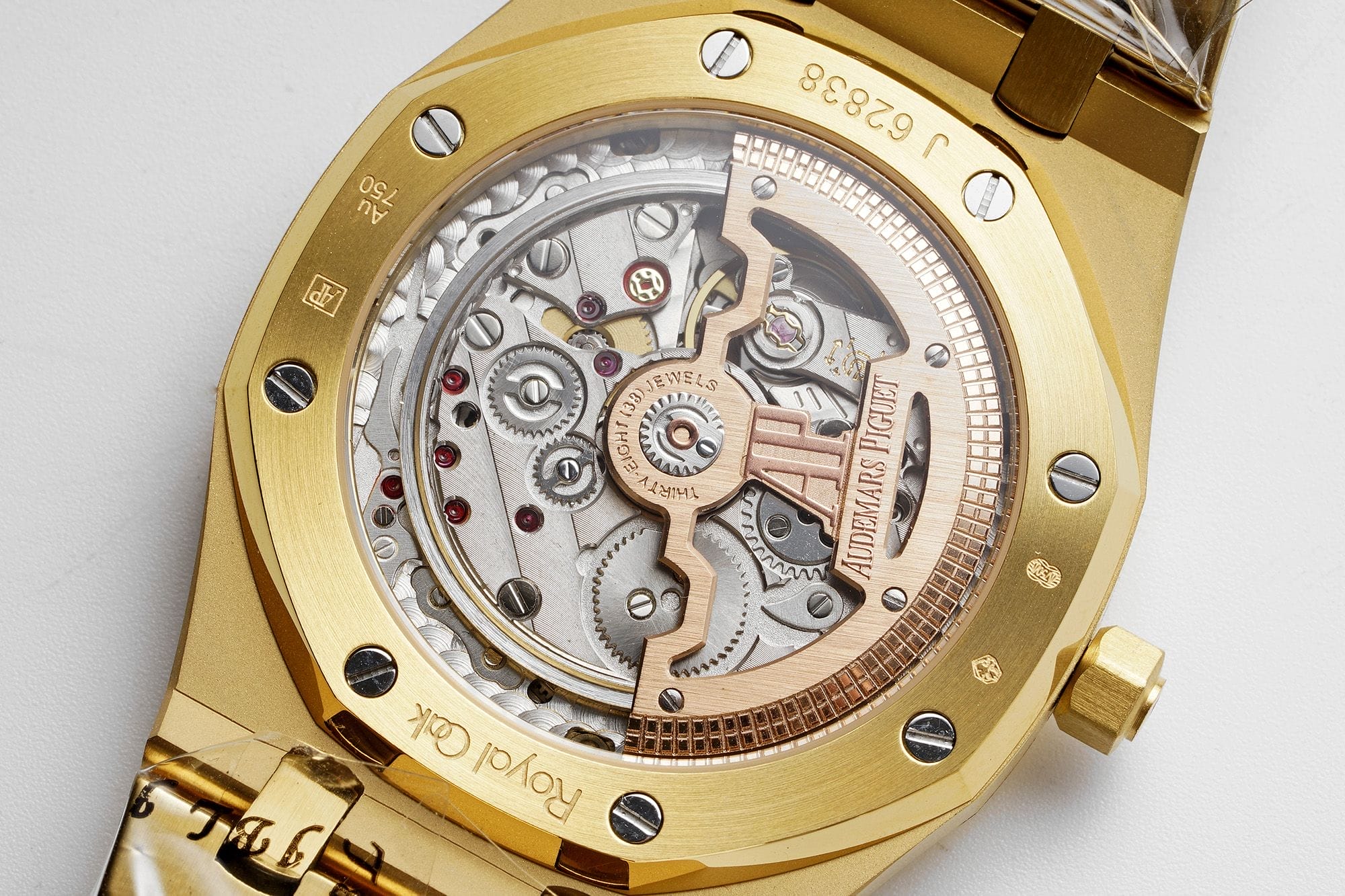 Audemars Piguet Replica Watch Royal Oak Extra-Thin Yellow Gold Blue Index 39mm Yellow Gold Bracelet 15202BA.OO.1240BA.01-BFV2(1:1 replica) - Top club