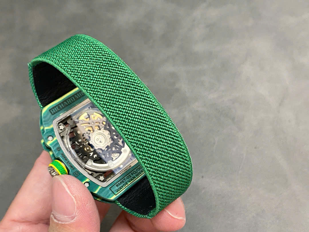 Richard Mille RM67-02 Case Green Carbon Refined Super Light 37 Grams 38.7��47.52mm - Top club
