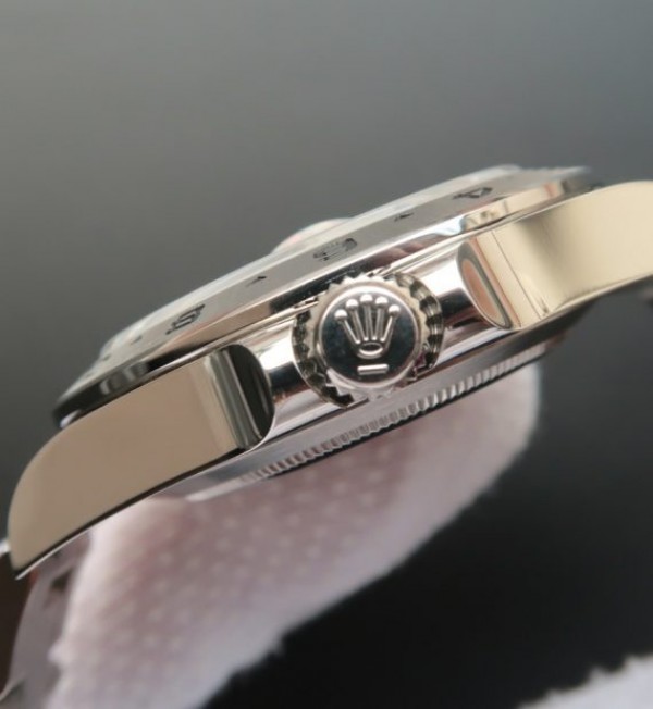 Replica Rolex EXPLORER II 42mm 216570 Noob White Dial A3187 - Elite Watch Atelier