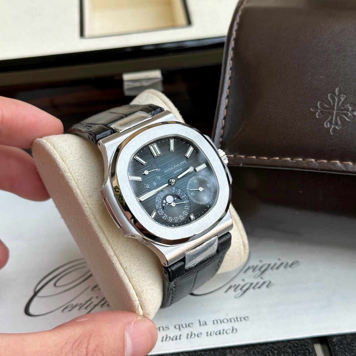 Patek Philippe Replica 11 Watch Nautilus 5712 Leather Strap Blue Black Dial GR Factory 40mm - Top club