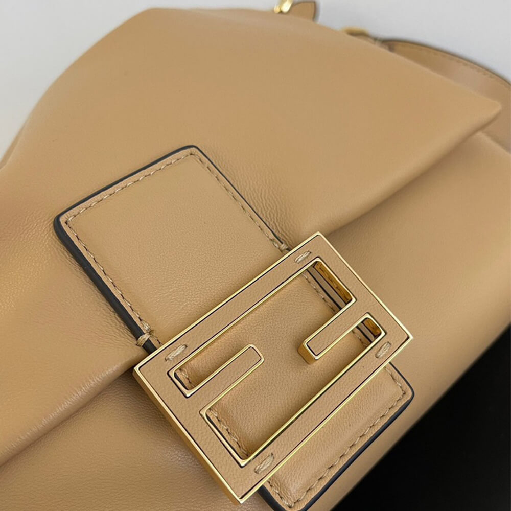 Fendi Mamma Baguette Medium(high-end grade)1:1High-quality replica