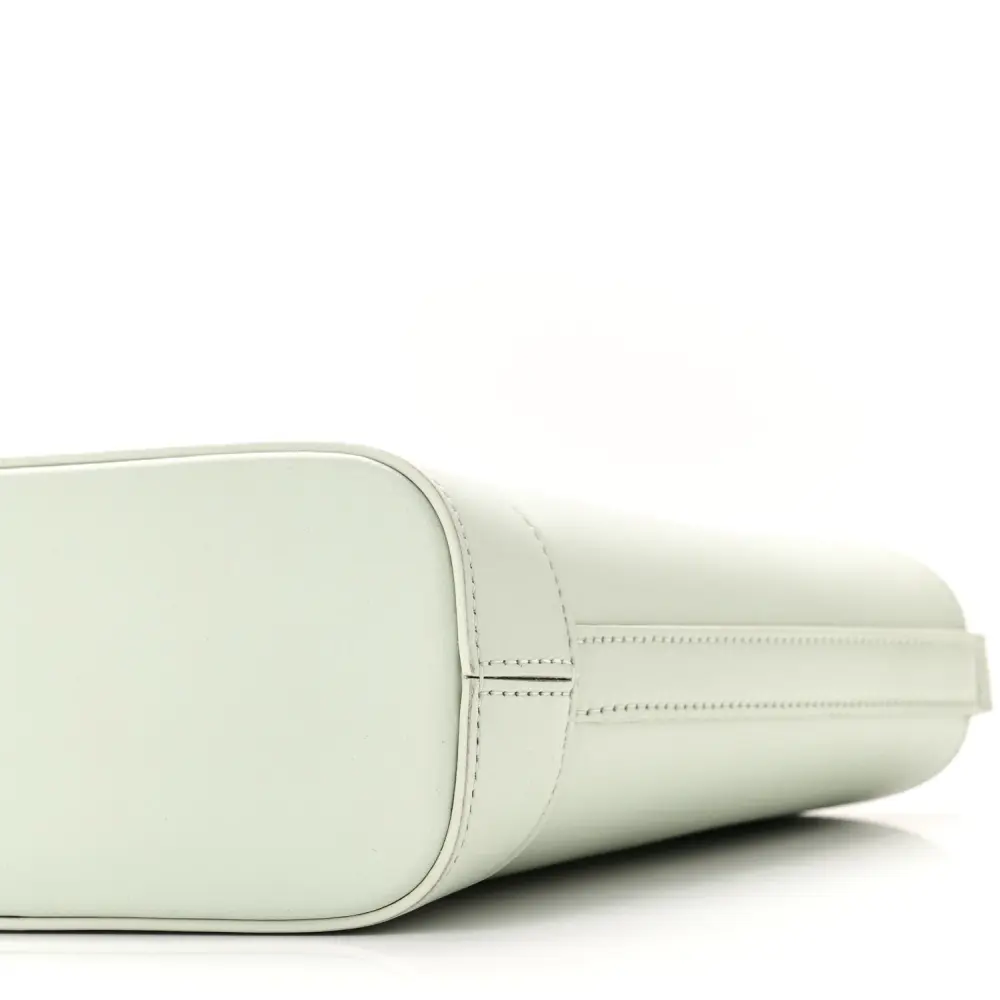 Celine Jade Smooth Calfskin Bucket Bag – Mirror Quality Superfake1:1High-quality replica