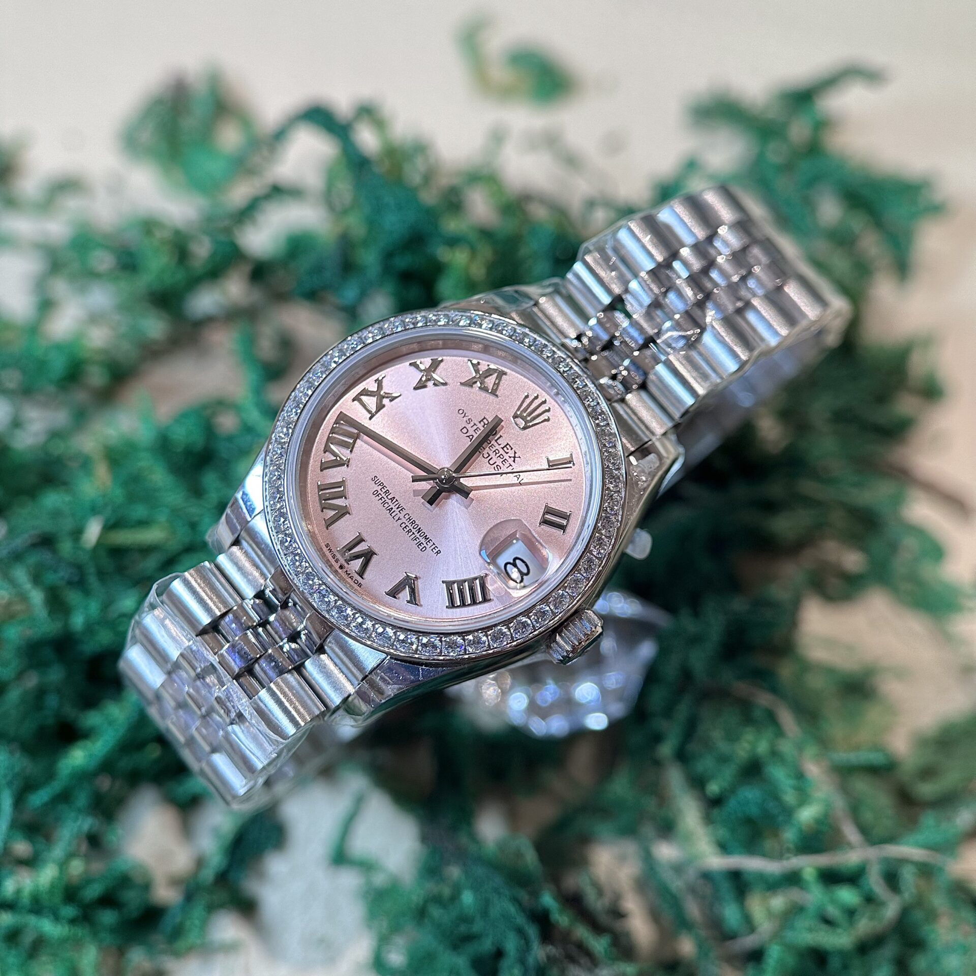 Rolex DateJust Replica Watch With Diamonds Pink Dial EW 31mm - Top club