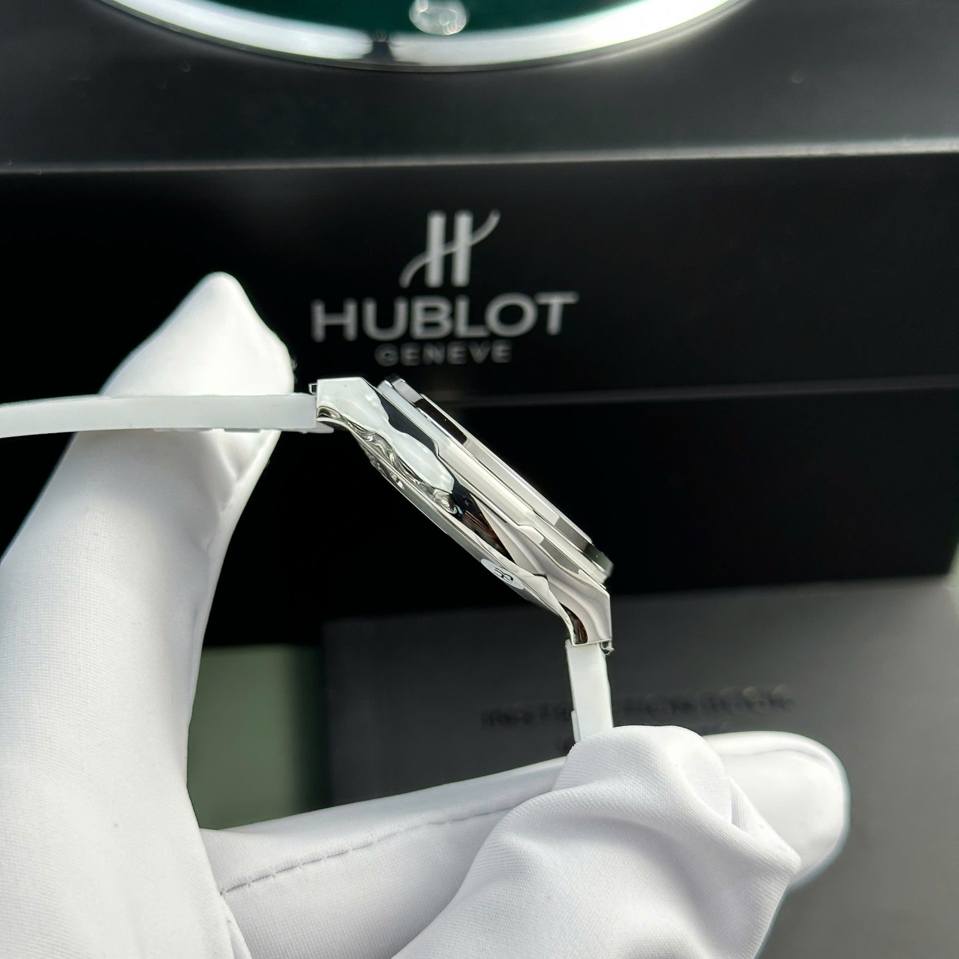 Hublot Classic Fusion Fake Watch Womens White HB Factory 33mm - Top club