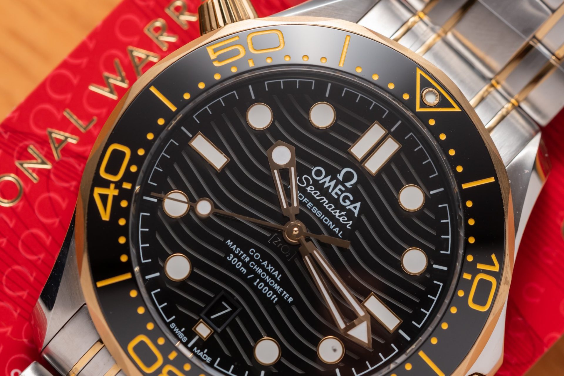 Omega Replica Watch Seamaster Demi Gold Black Dial VS Factory Demi Gold 42mm - Top club