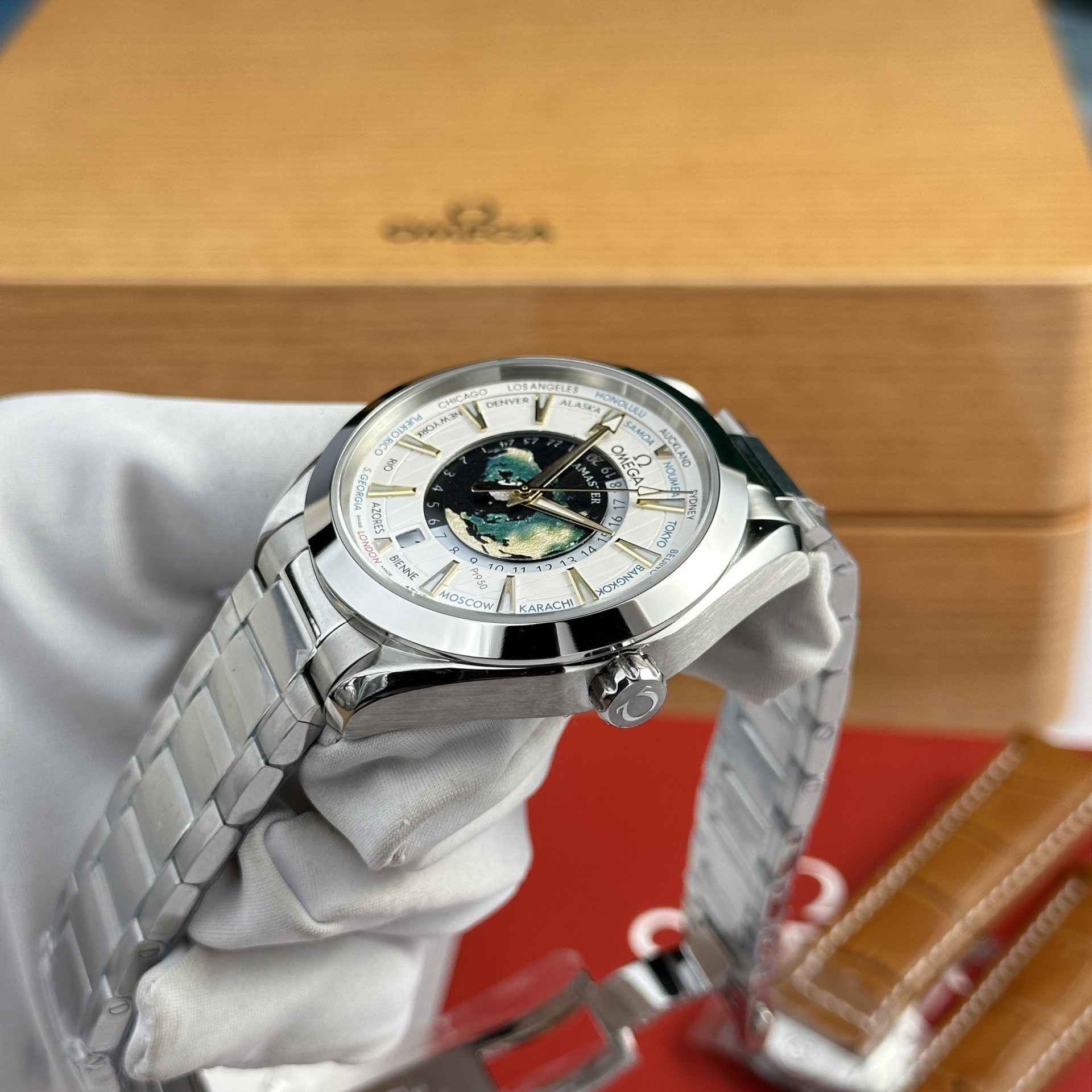 Omega Replica Watches Aqua Terra Worldtimer Metal Wire 43mm - Top club