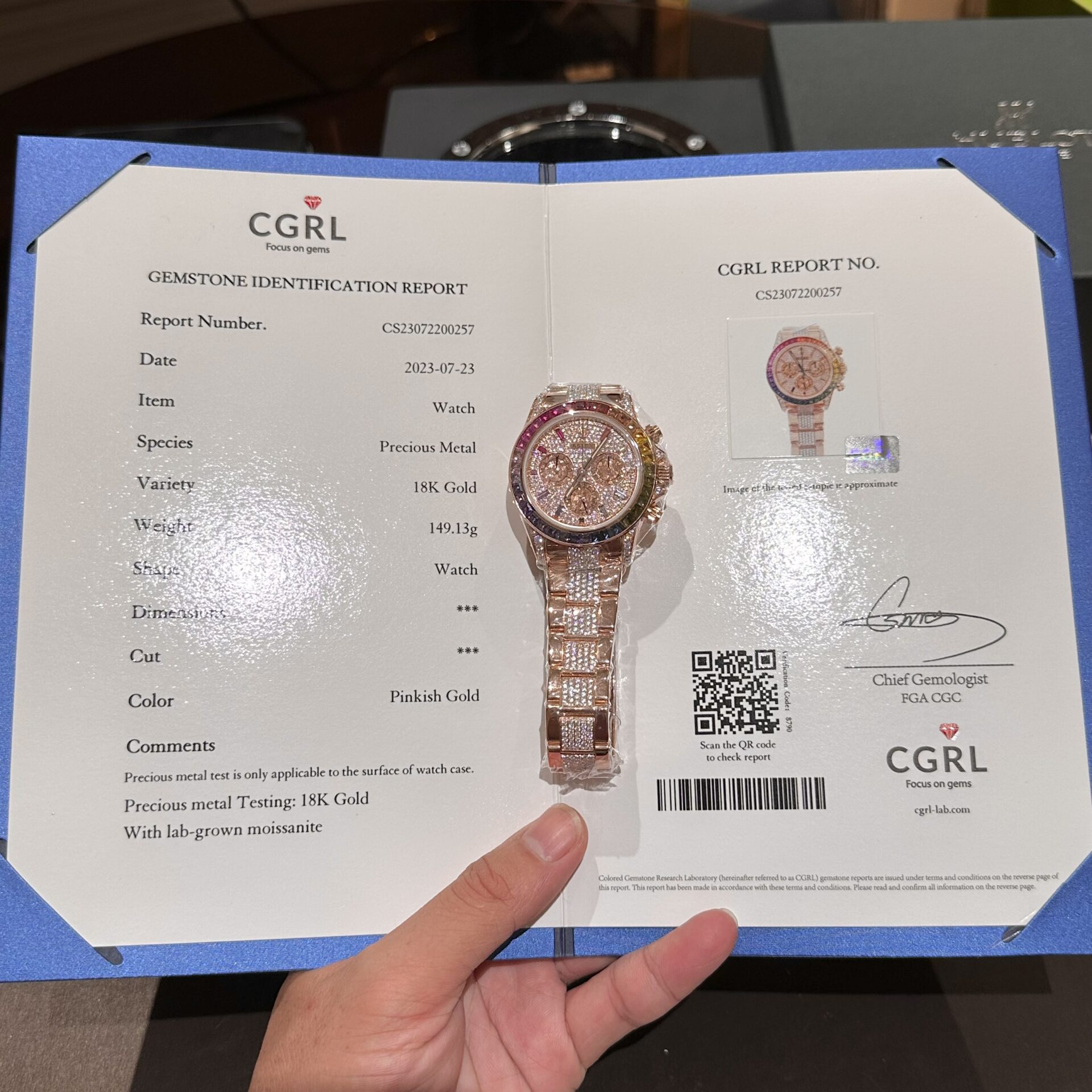 Rolex Daytona Rainbow Replica Watch Gold Wrapped With Moissanite Diamonds 40mm - Elite Watch Atelier