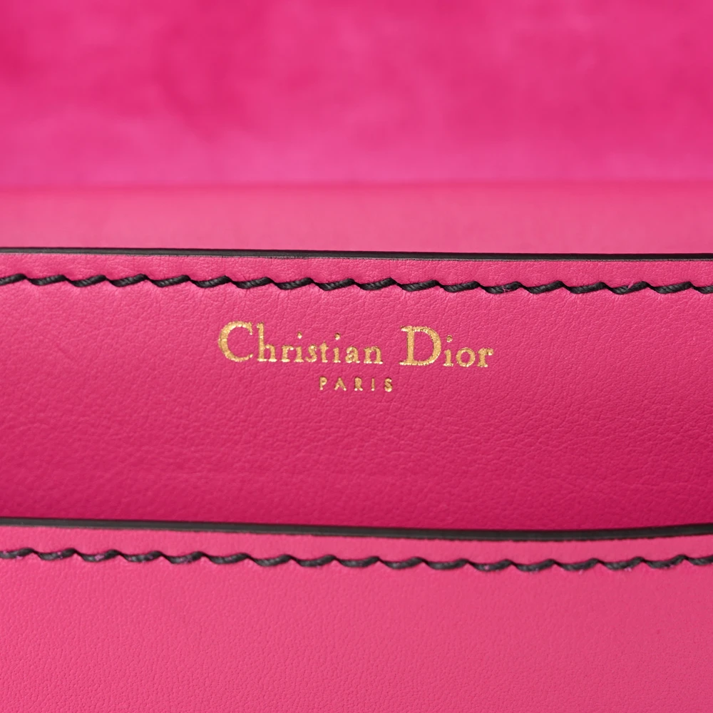 High-Quality Replica Dior Bags with Mirror-Like Precision