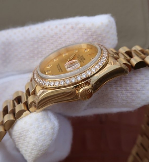 Replica Rolex DateJust 31mm Diamonds Bezel/Markers RG Case RG Gold Dial A2235 - Top club