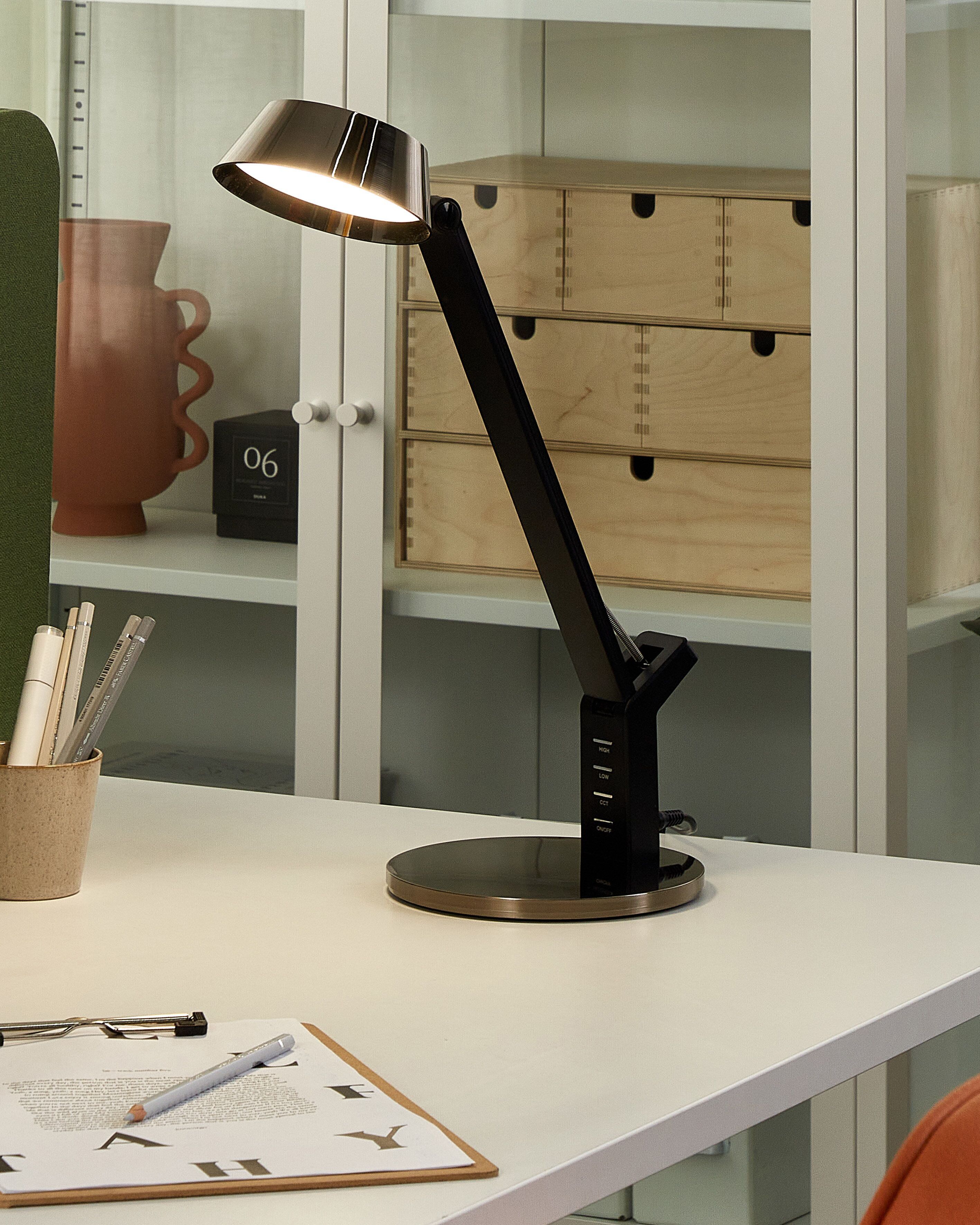 LED Desk Lamp CHAMAELEON with USB Port Metal Brass