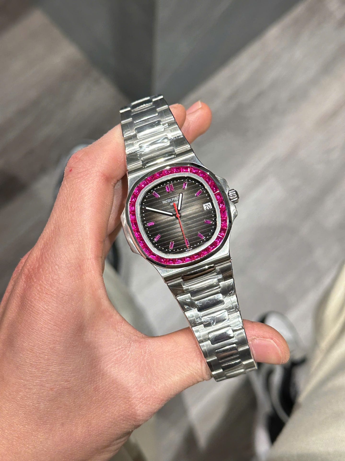 Patek Philippe Nautilus 5711 Replica 11 Watch Bezel Ruby Red 40mm - Elite Watch Atelier