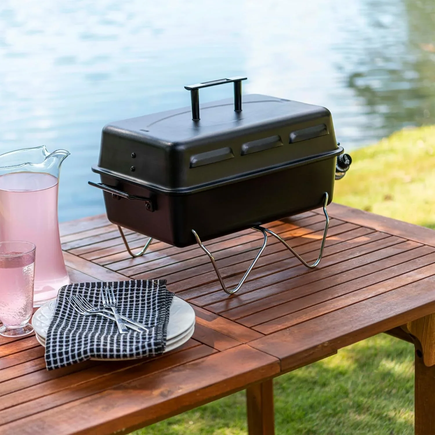 Char-Broil Portable 1-Burner Stainless Steel Propane Gas Grill - 465133010 - Image 3 Char-Broil Portable 1-Burner Stainless Steel Propane Gas Grill - 465133010 - Image 3