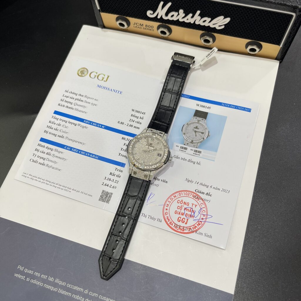 Hublot Replica 11 Watch Classic Fusion Full Diamond Moissanite 38mm - Top club