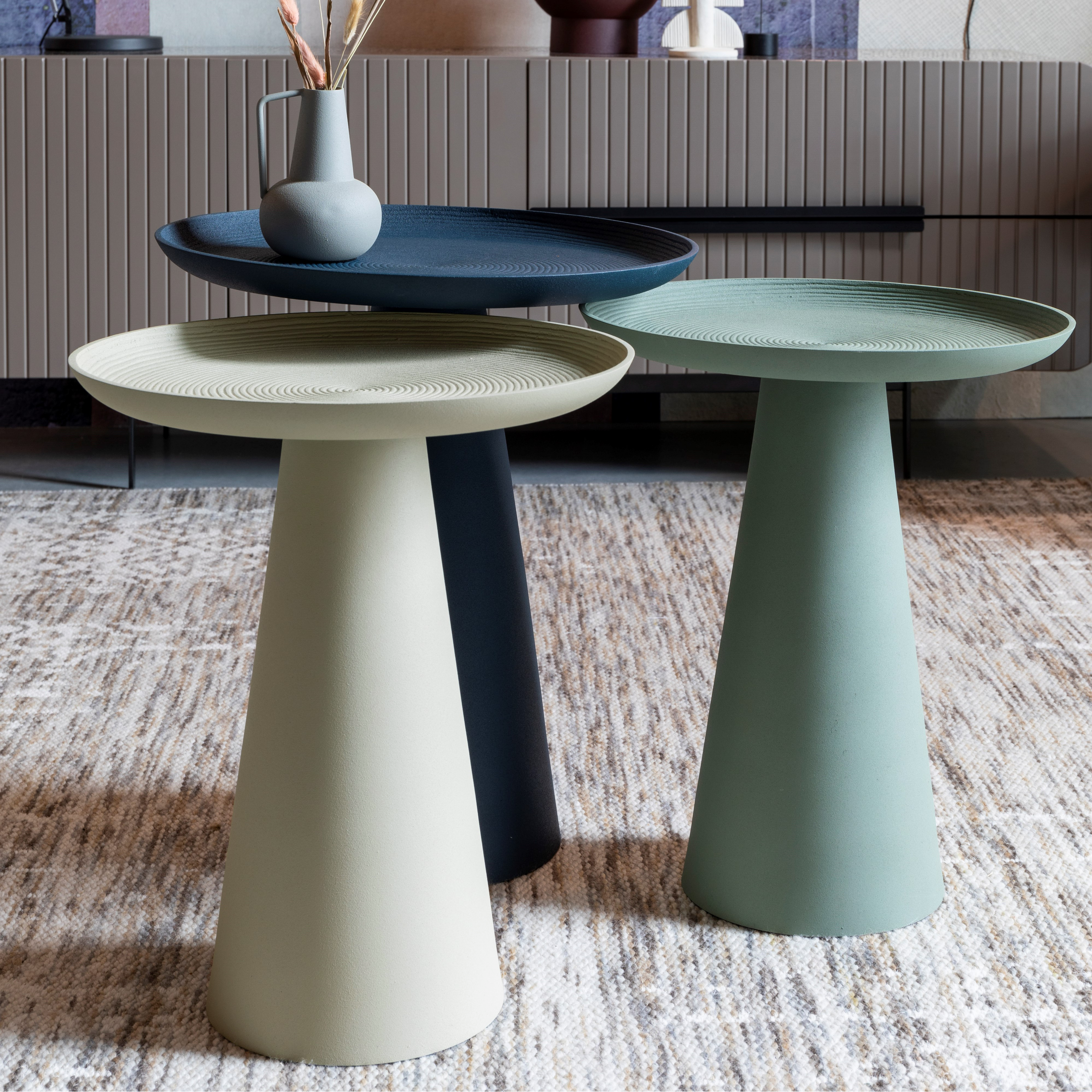 Blokker basic Tira Bijzettafel - Klei - Ø 34,5 cm