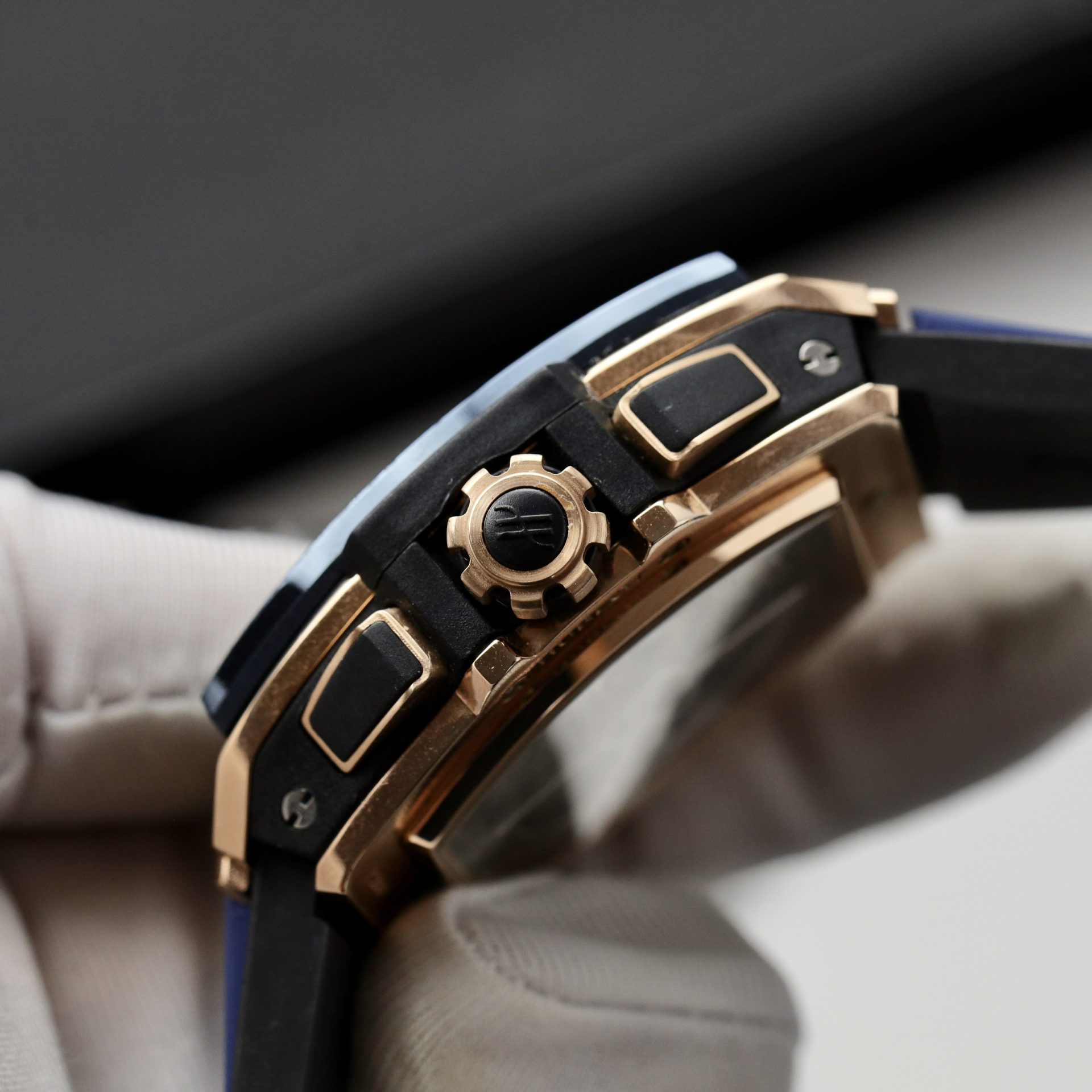 Hublot Replica Watches Spirit Of Big Bang King Gold Bezel Ceramic Blue 42mm - Top club