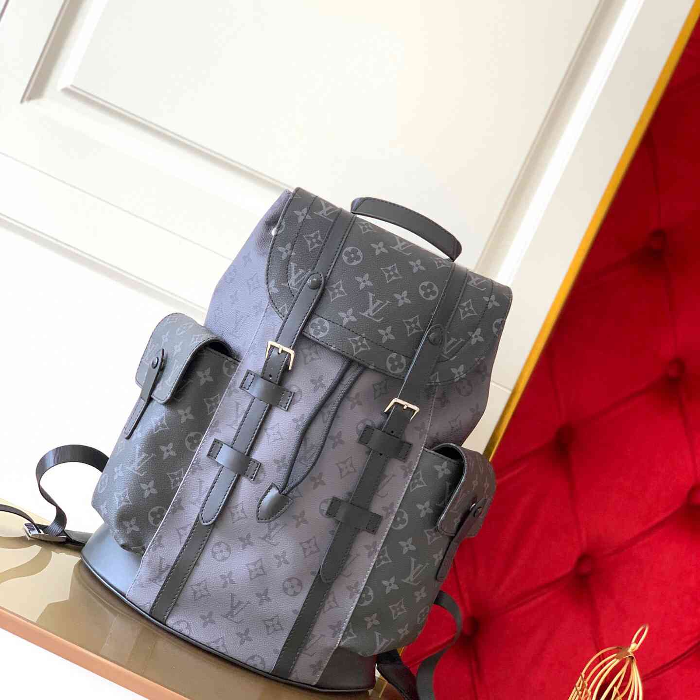 Louis Vuitton LV Christopher Backpack M437351:1High-quality replica