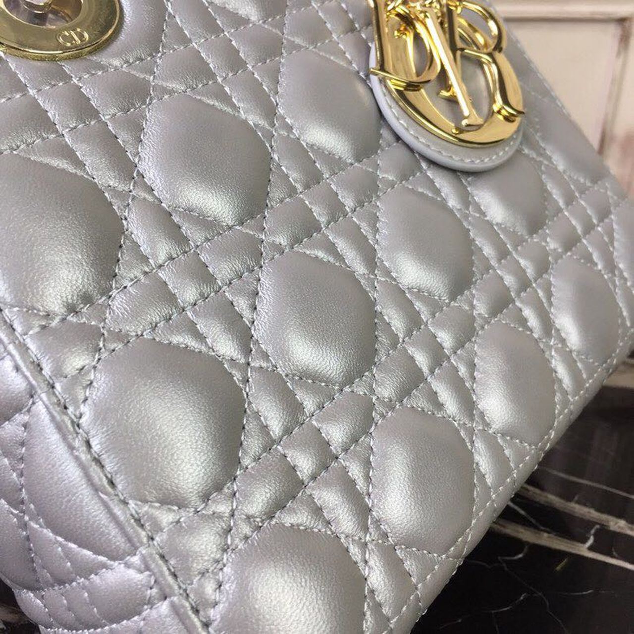 Christian Dior Small Lady Dior Bag Gold Toned Hardware Pearl Silver White For Women 8in/20cm CD1:1High-quality replica