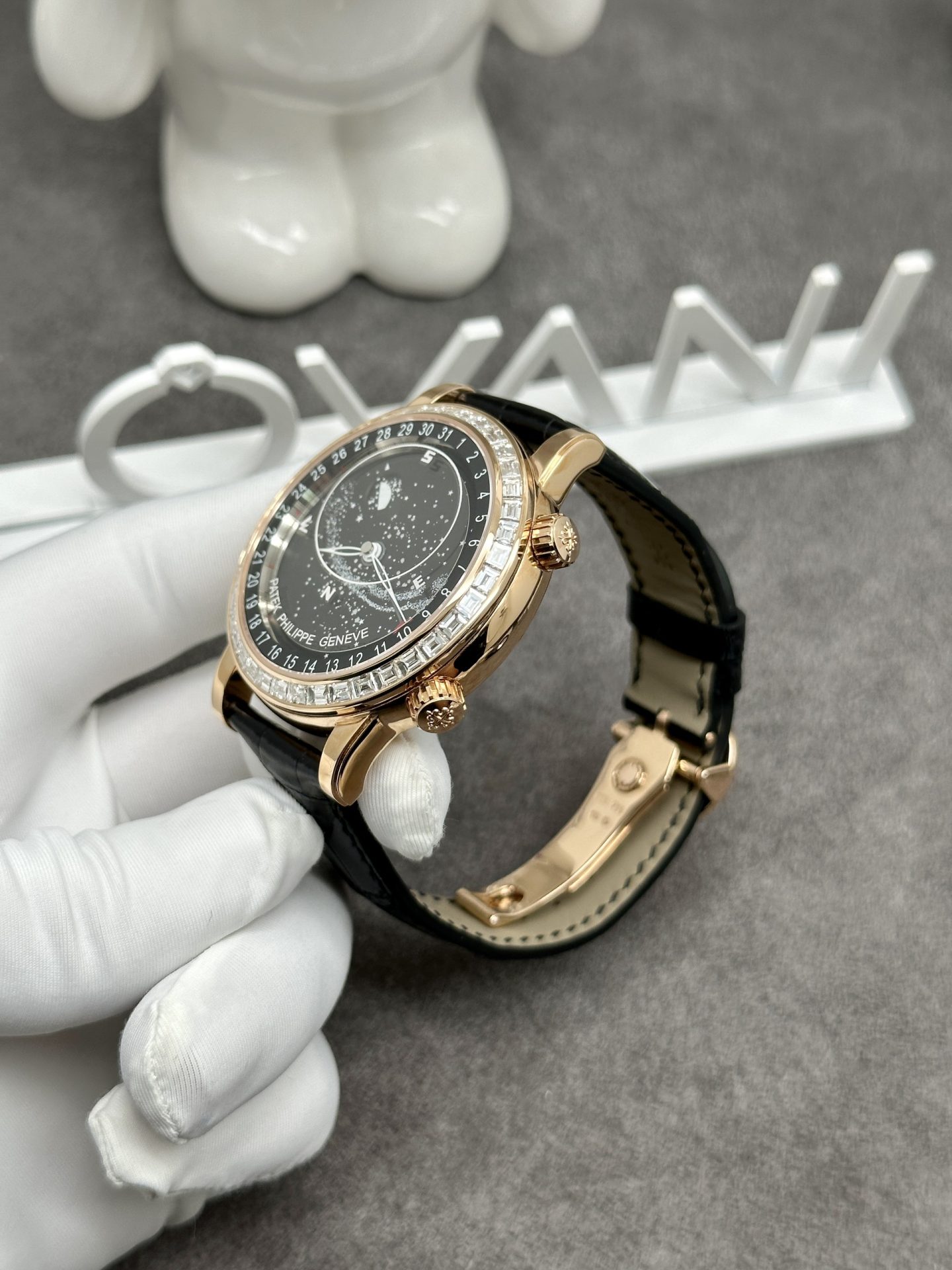 Patek Philippe Best Replica Watch Grand Complications 6104R Custom Solid Gold Watch and Diamonds 44mm - Top club