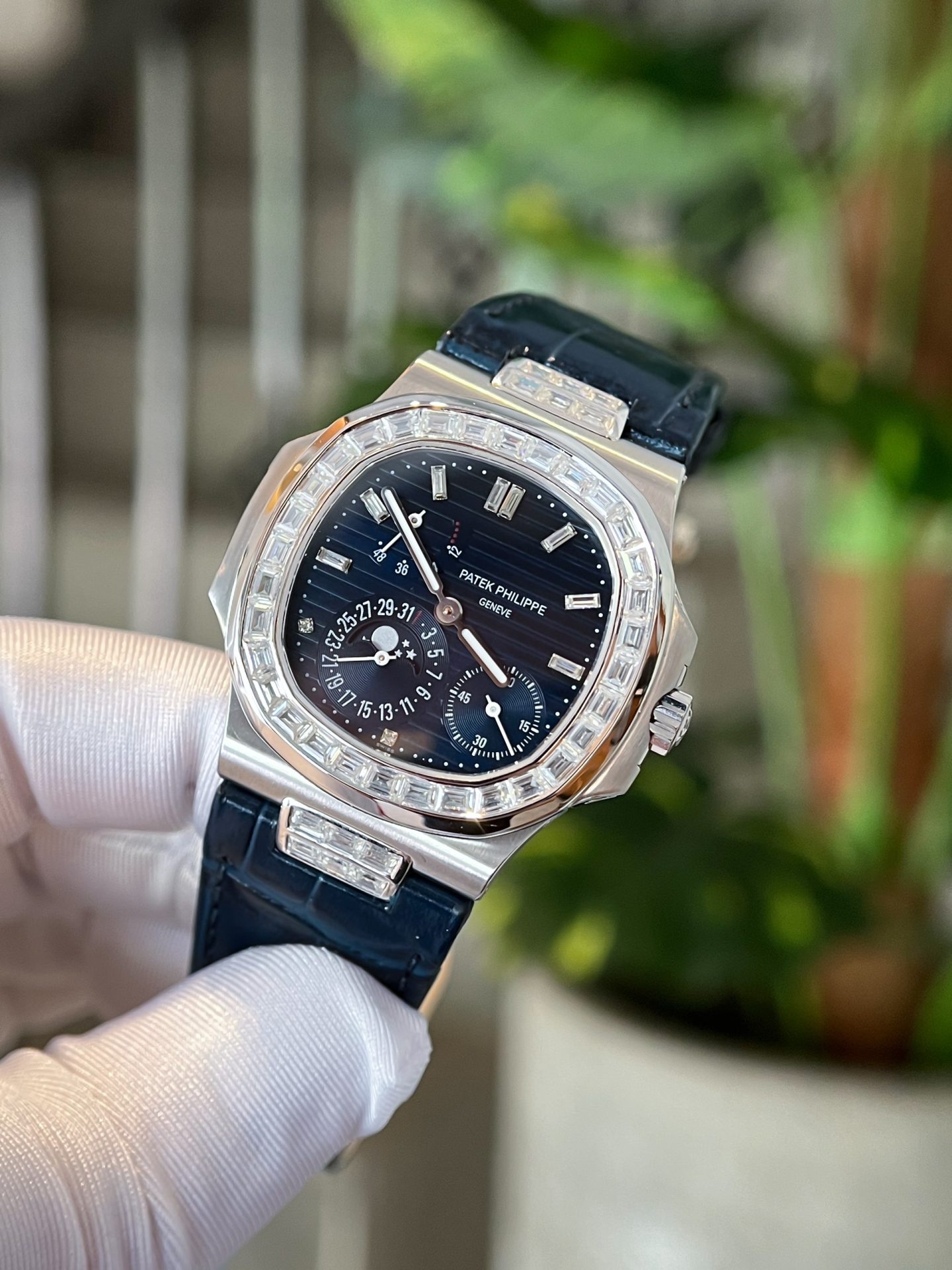 Patek Philippe Replica Watch Nautilus 5724 Custom Moissanite Diamonds Leather Strap 40mm - Top club