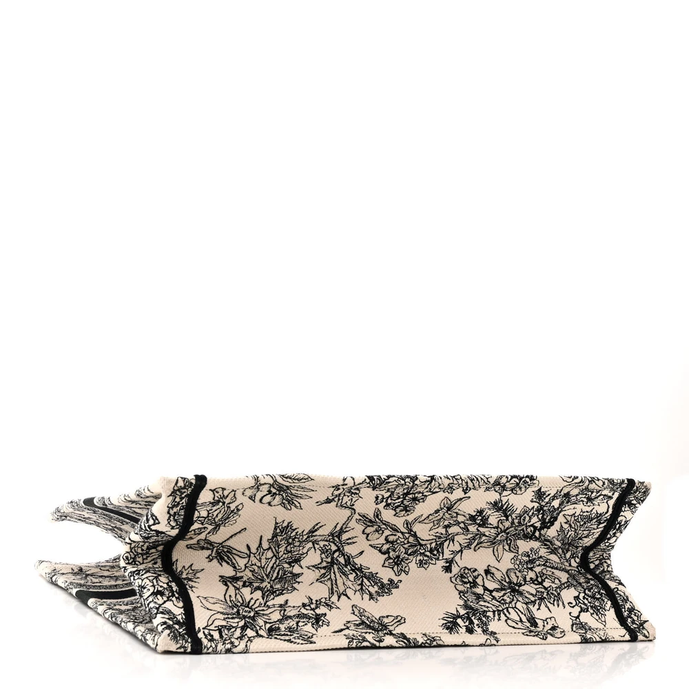Dior Latte Embroidered Book Tote Replica – Mirror Quality Craft1:1High-quality replica
