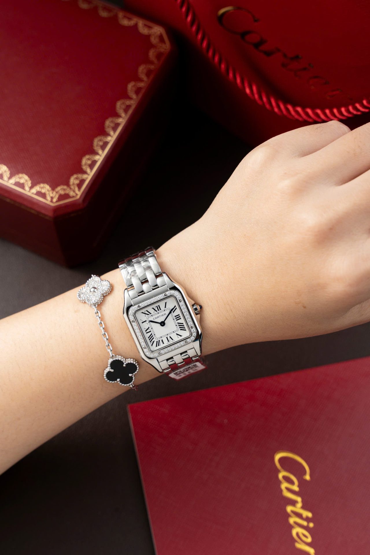 Cartier Panthere W2PN0007 Replica Watch White Dial Metal Wire 27x37mm - Top club