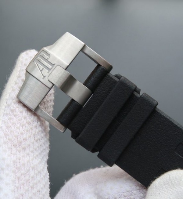 Replica Audemars Piguet JF Royal Oak Offshore 44mm White/Black Dial Rubber Strap A3126 - Top club