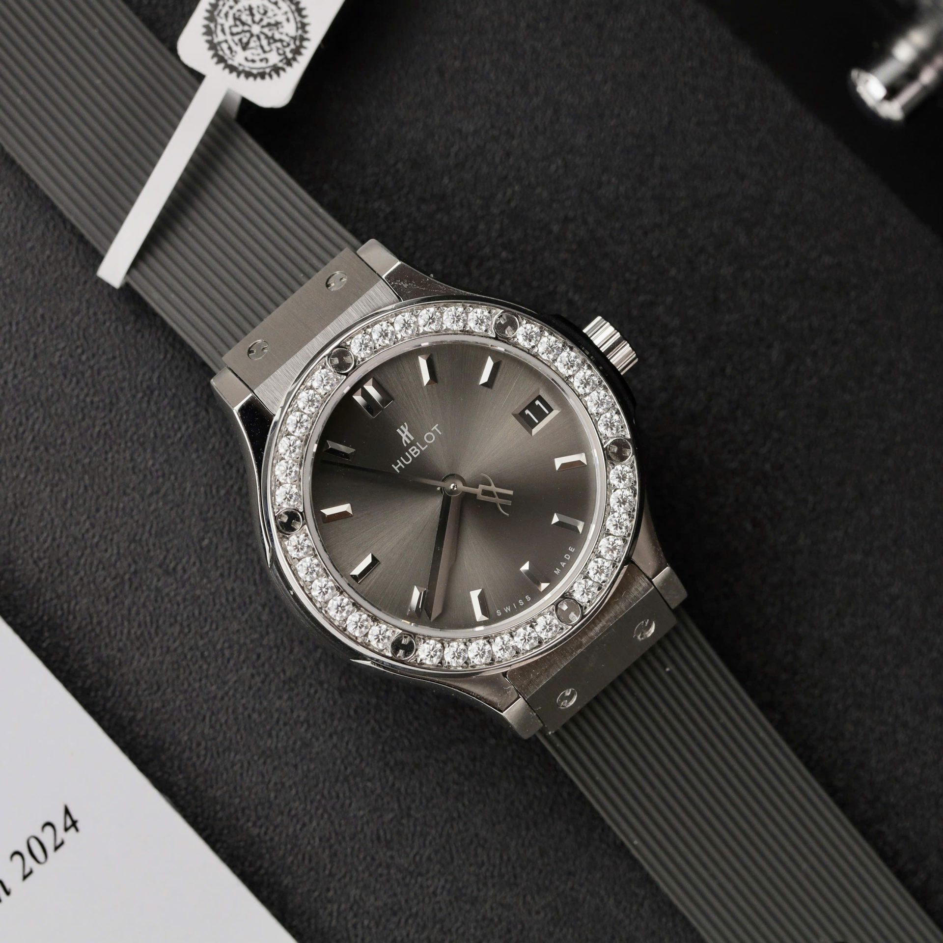 Hublot Classic Fusion Replica Watch Custom Moissanite Diamonds Gray 33mm - Top club