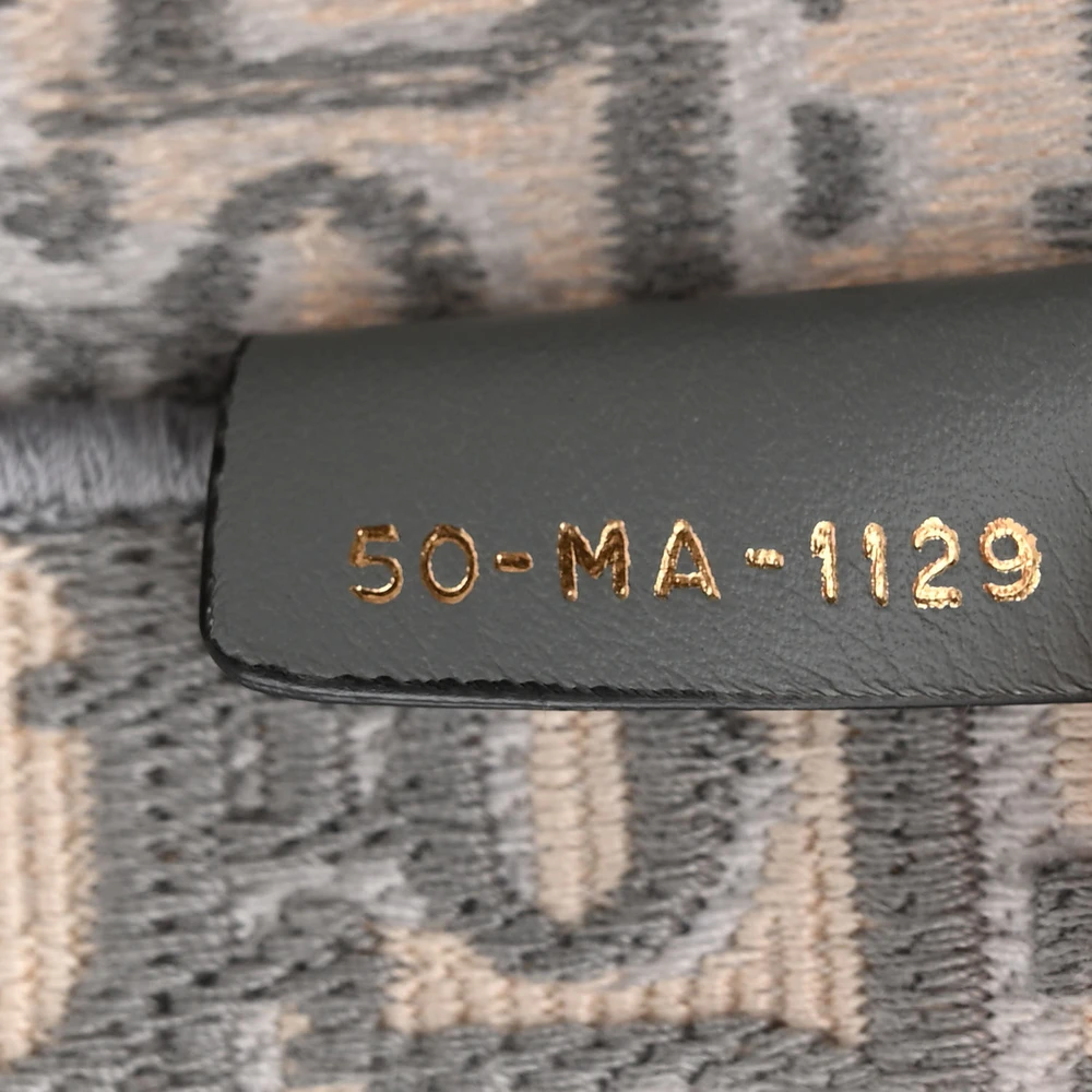 Grey Oblique Dior Tote – A Mirror Replica Masterpiece1:1High-quality replica
