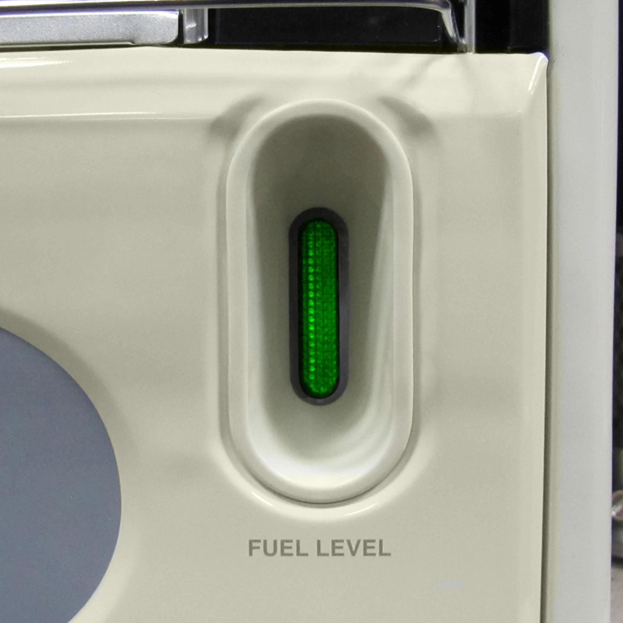 Dyna-Glo 10,000 BTU Indoor Kerosene Radiant Heater - Image 2