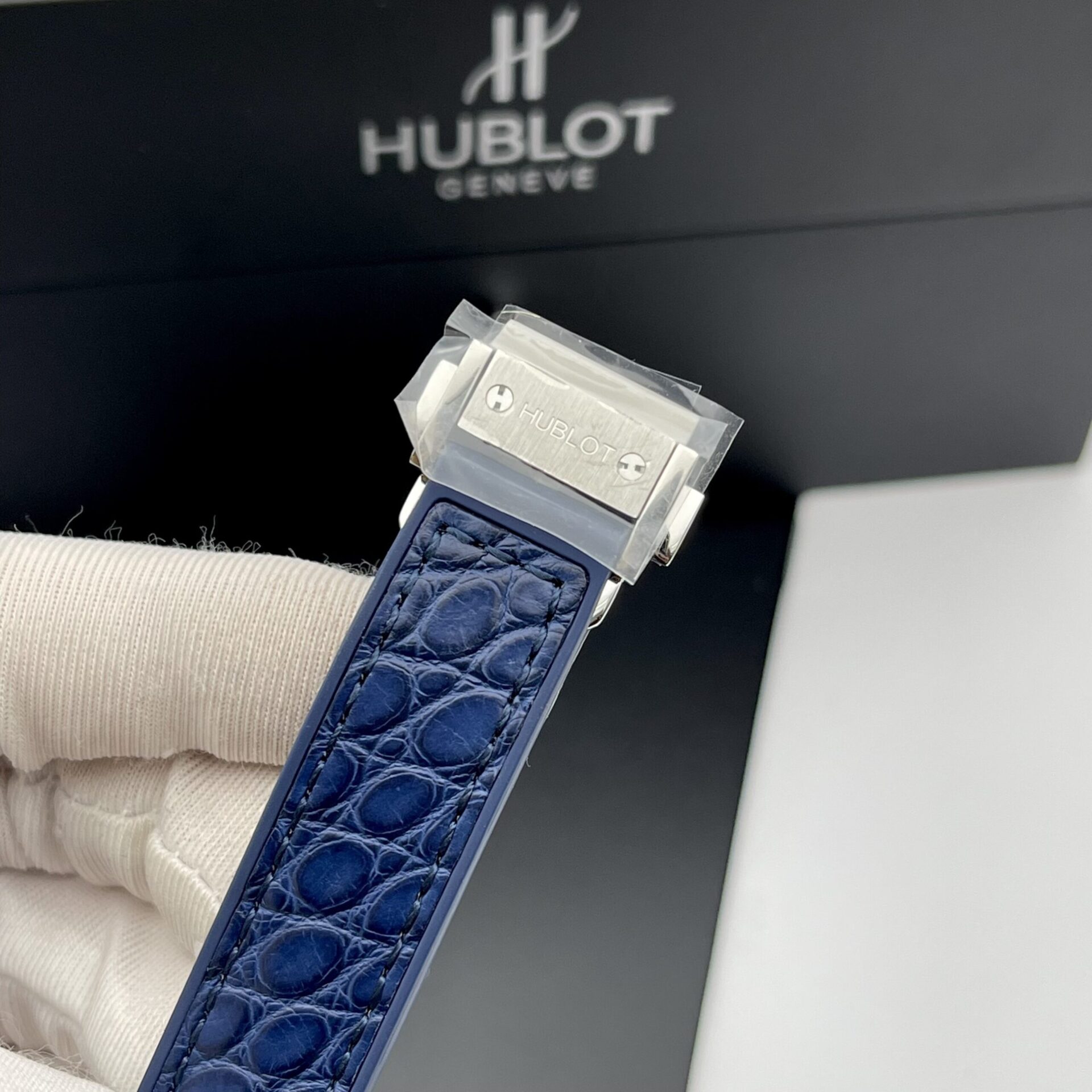 Hublot Replica Watch Classic Fusion Womens Blue Dial HB Fatory 33mm - Top club