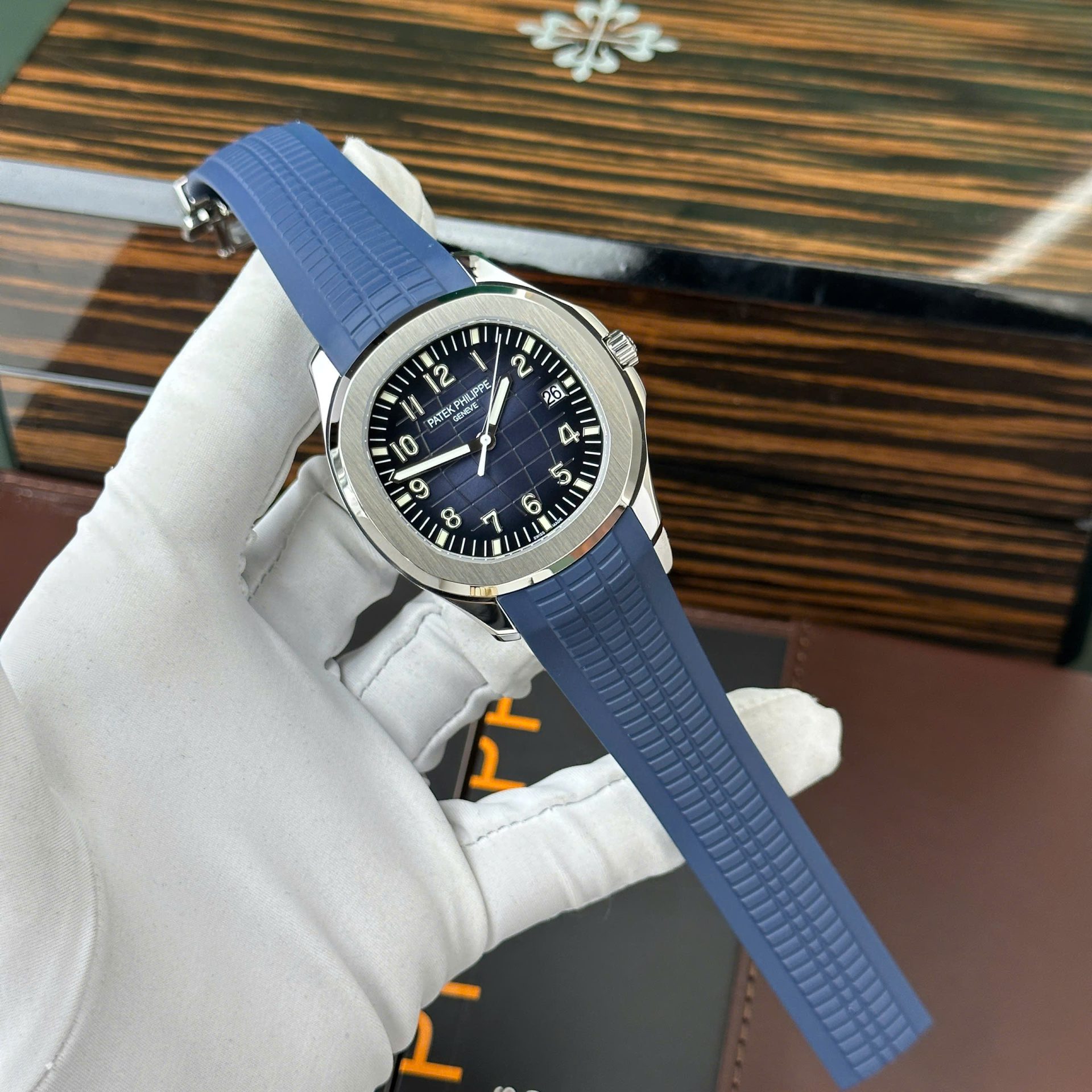 Patek Philippe Aquanaut 5168G Blue Dial Best Replica Watch Custom Like Auth 42.2mm - Elite Watch Atelier