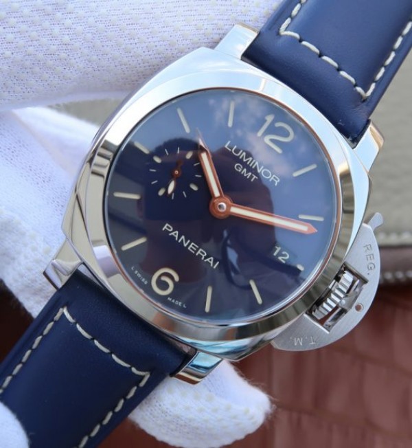 Replica Panerai VSF PAM688 Blue Dial Blue Leather Strap P.9001 Super Clone - Elite Watch Atelier