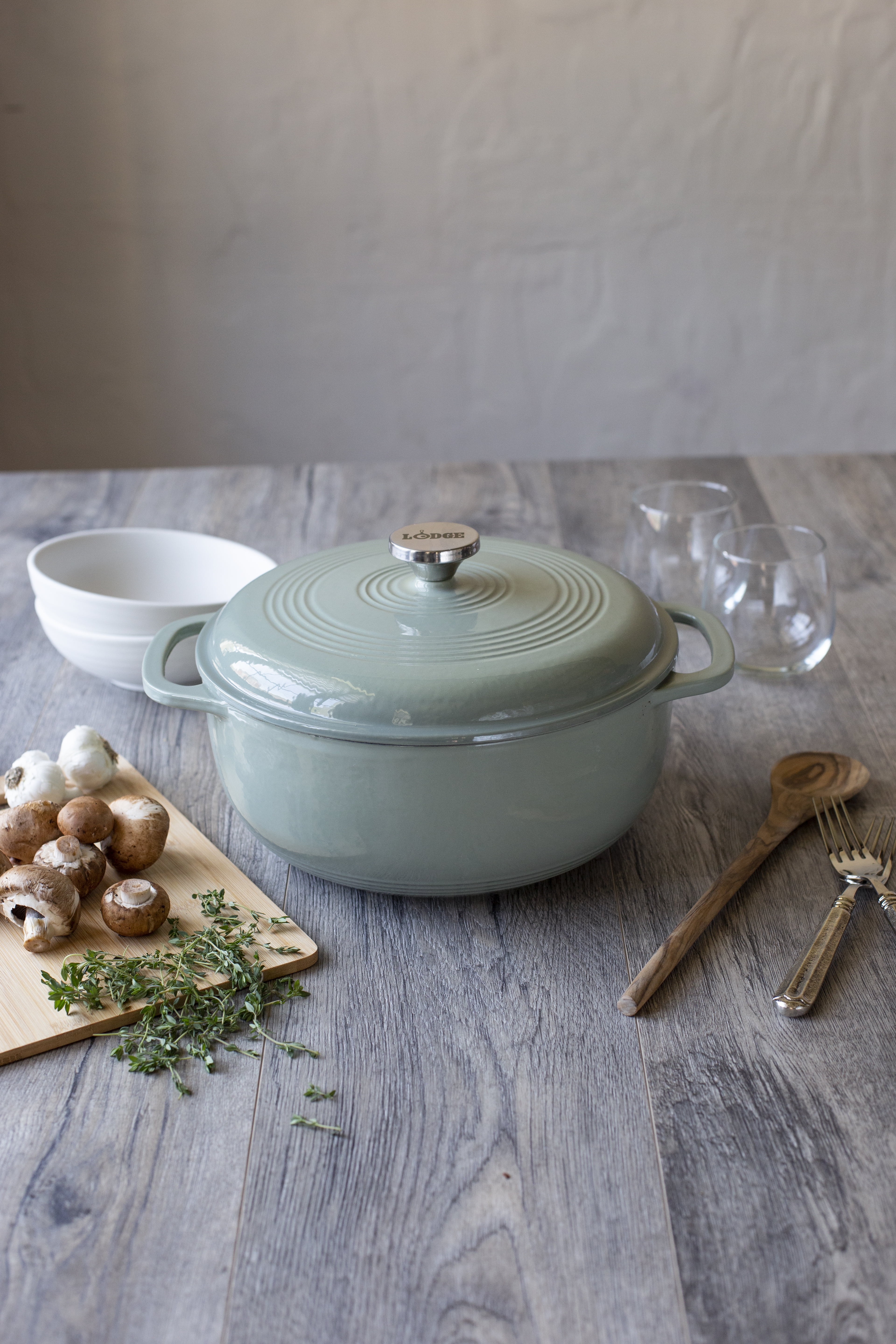Lodge Cast Iron 6 Quart Enameled Dutch Oven, Indigo - Image 10