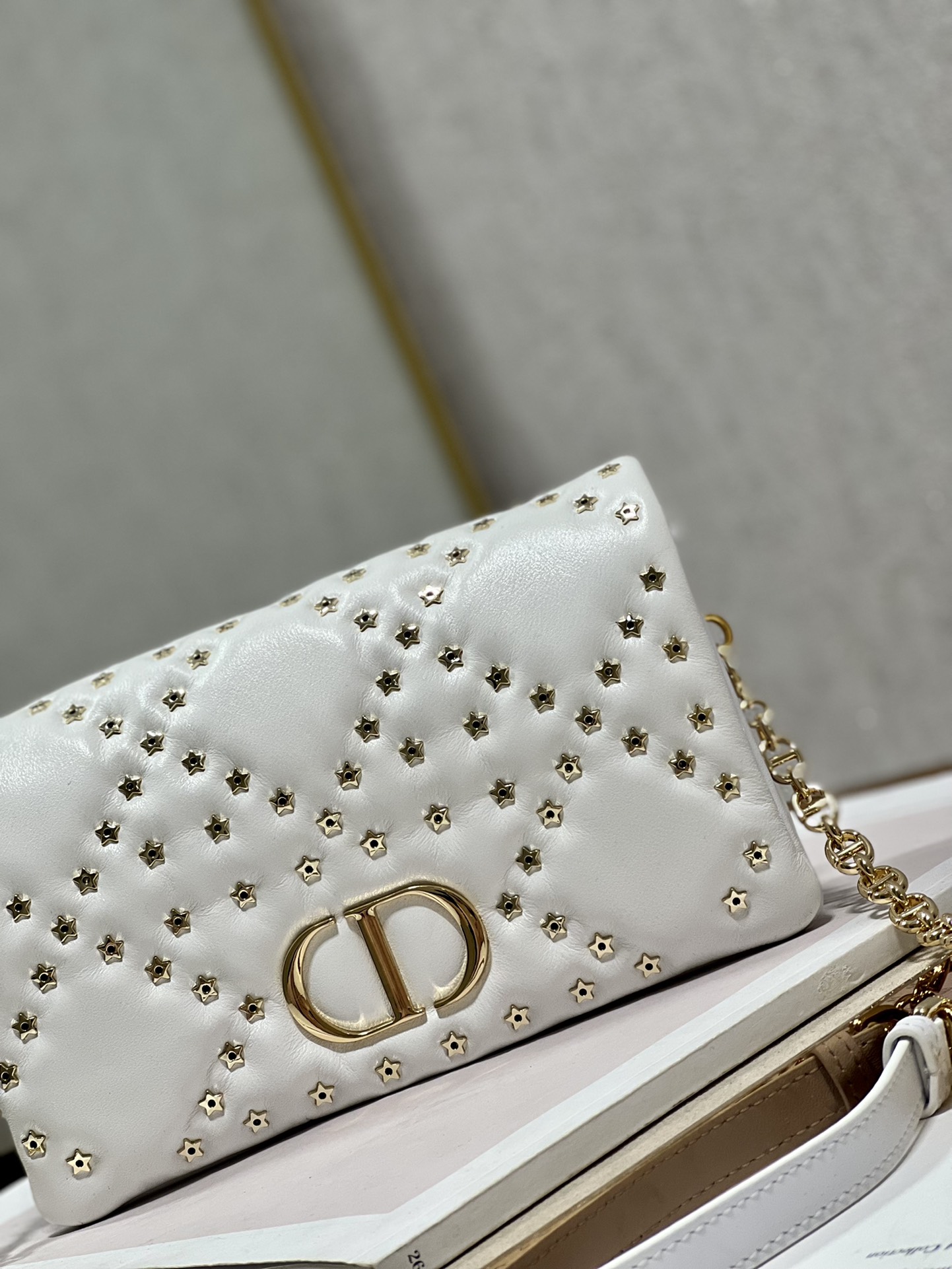 Caro Macrocannage Pouch Black/White For Women 7.5in/19.5cm S5135BNHH_M9001:1High-quality replica
