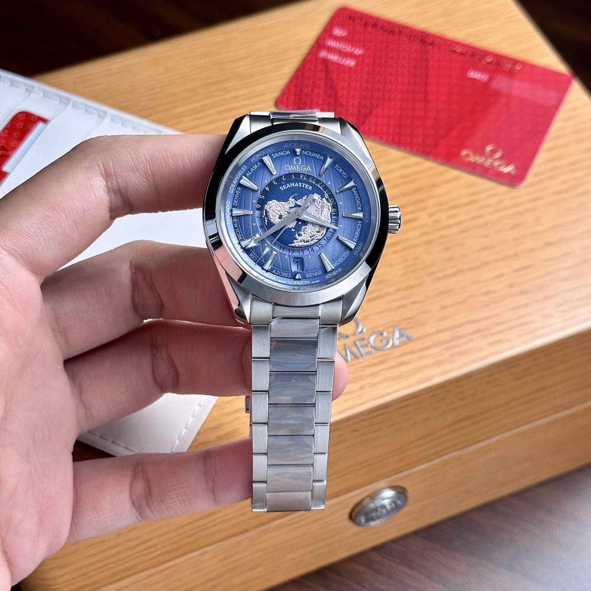 Omega Seamaster Aqua Terra Worldtimer Dial Blue Replica Watch VS Factory 43mm - Elite Watch Atelier