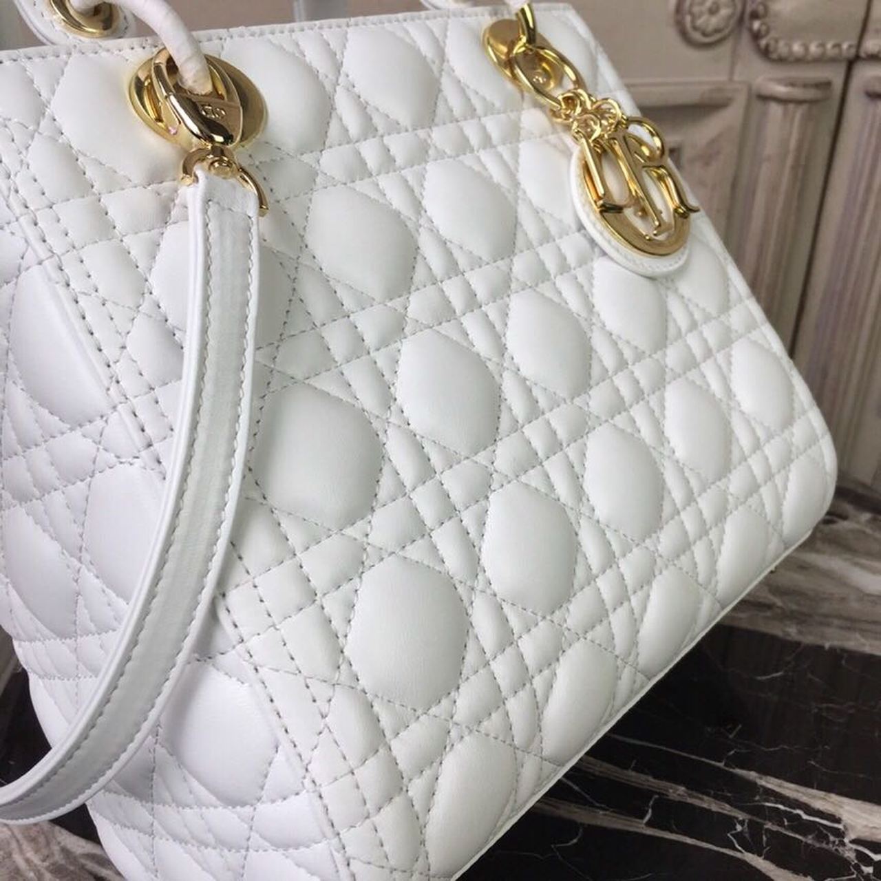 Christian Dior Medium Lady Dior Bag Gold Toned Hardware White For Women 24cm/9in CD1:1High-quality replica