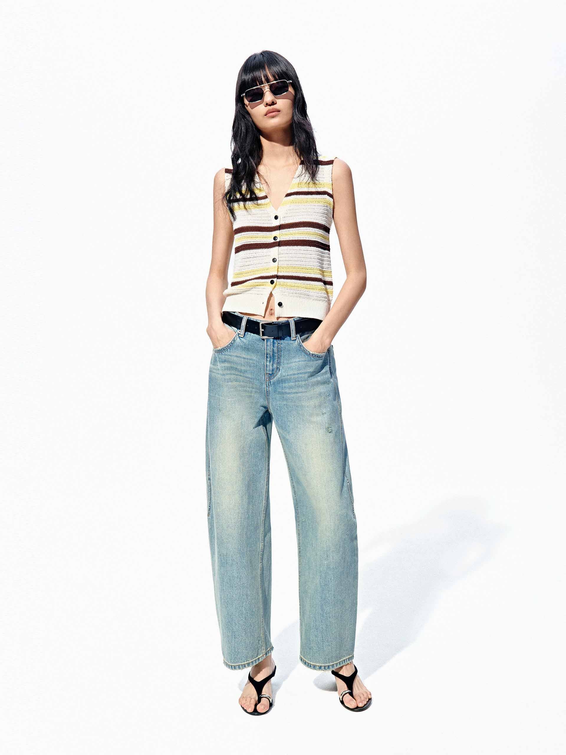 Seams Detail Ankle Jeans