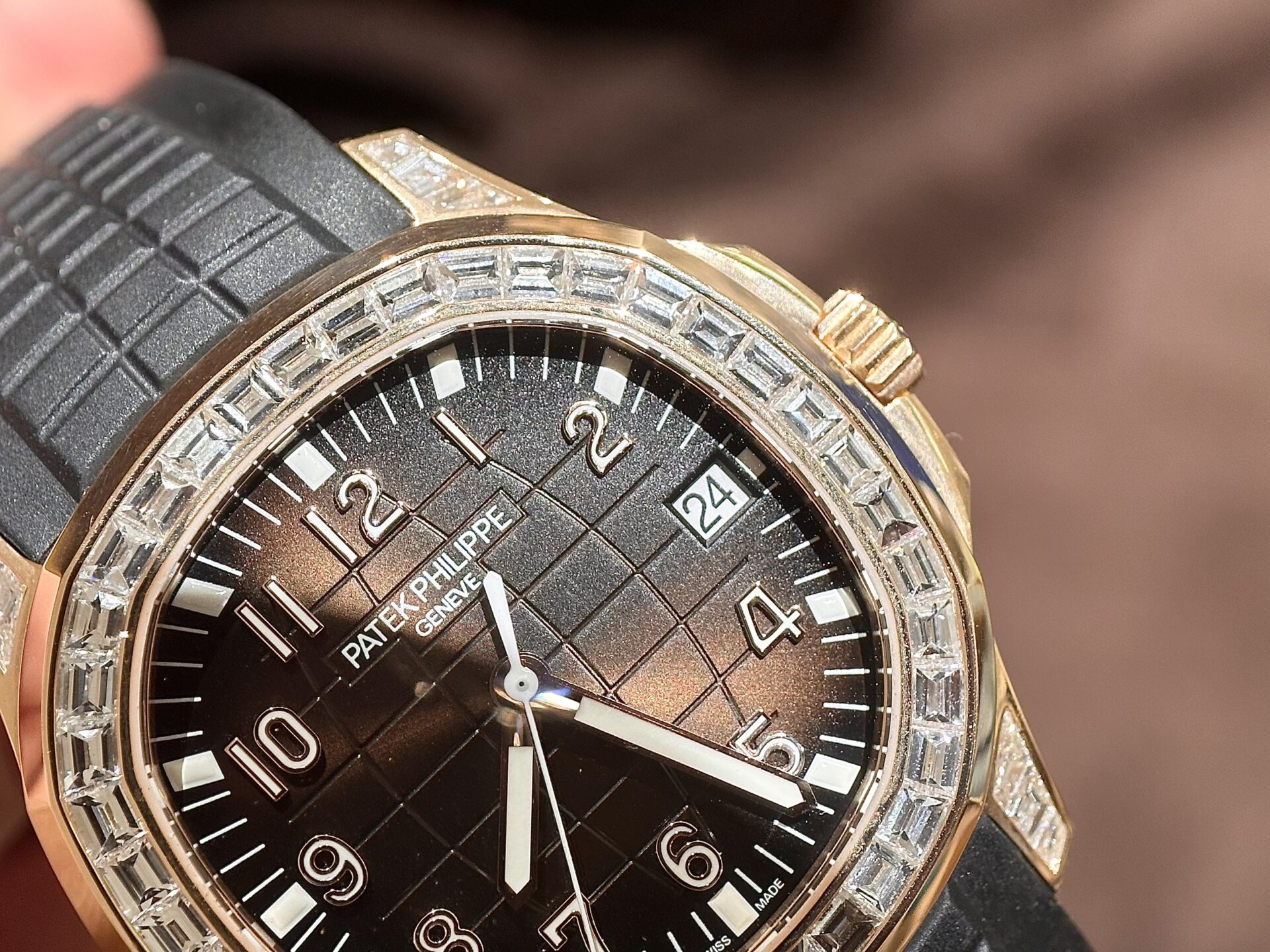 Patek Philippe Aquanaut 5167R Replica Watch 18K Solid Gold Natural Diamond 40mm - Top club