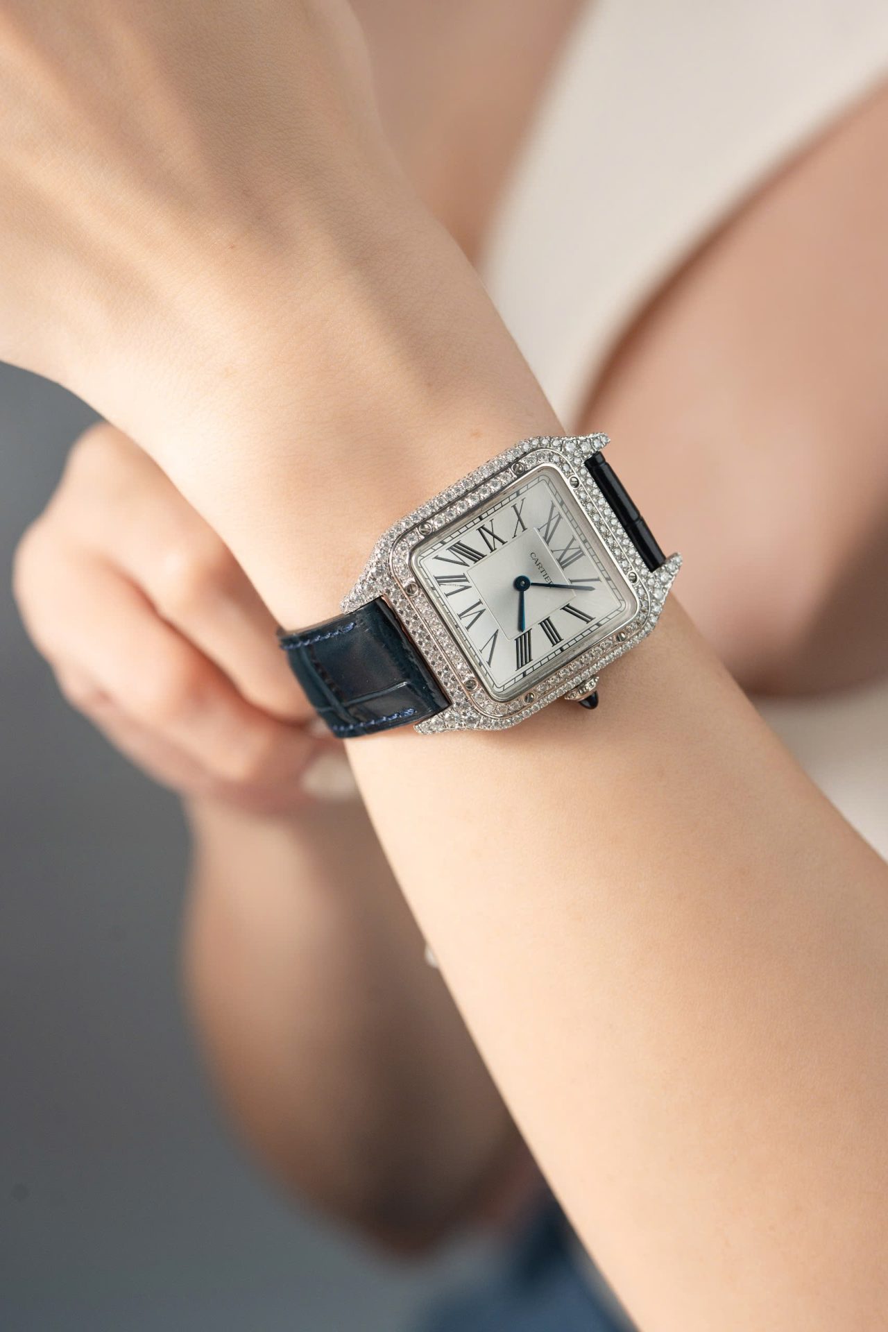 Cartier Replica 1:1 Watch Santos Dumont Large With Full Moissanite Diamond Hong Kong 42mm - Top club