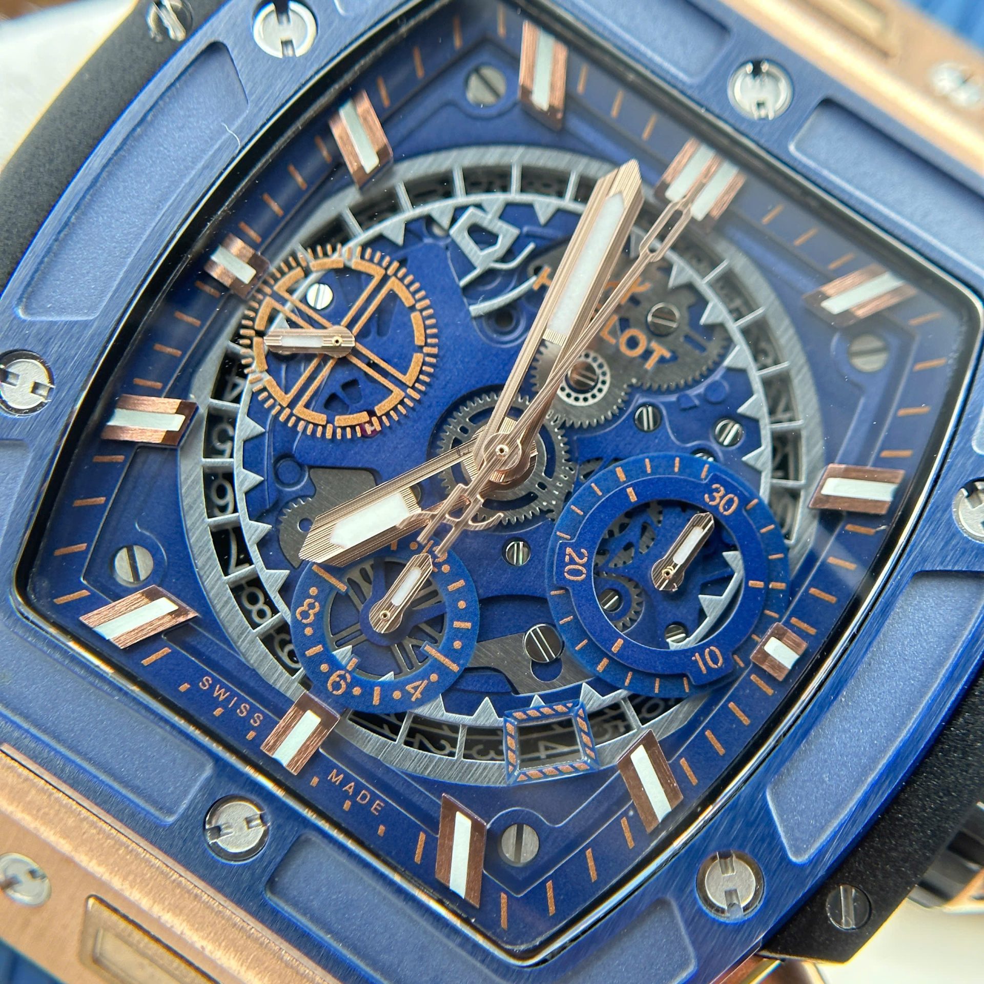 Hublot Spirit Of Big Bang King Gold Replica Watch Bezel Blue BBF Factory 42mm - Top club