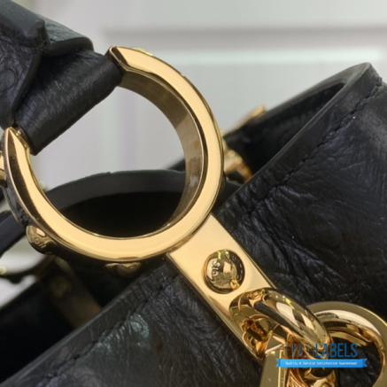 Black Ostrich Leather Mini Handbag with Pearl Chain Detail1:1High-quality replica