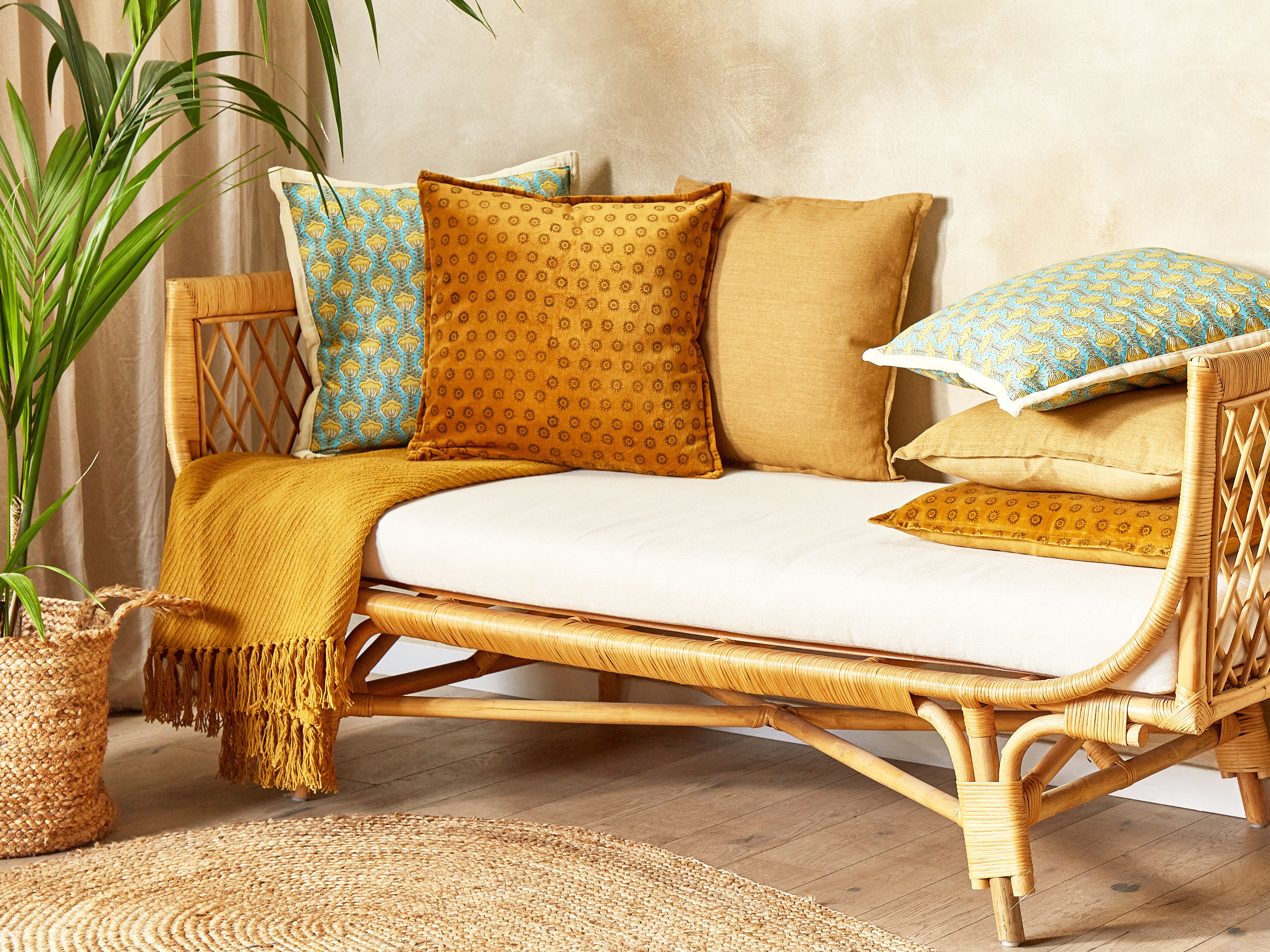 Throw Cushion RAPIS Velvet 45 x 45 cm Yellow Geometric Pattern