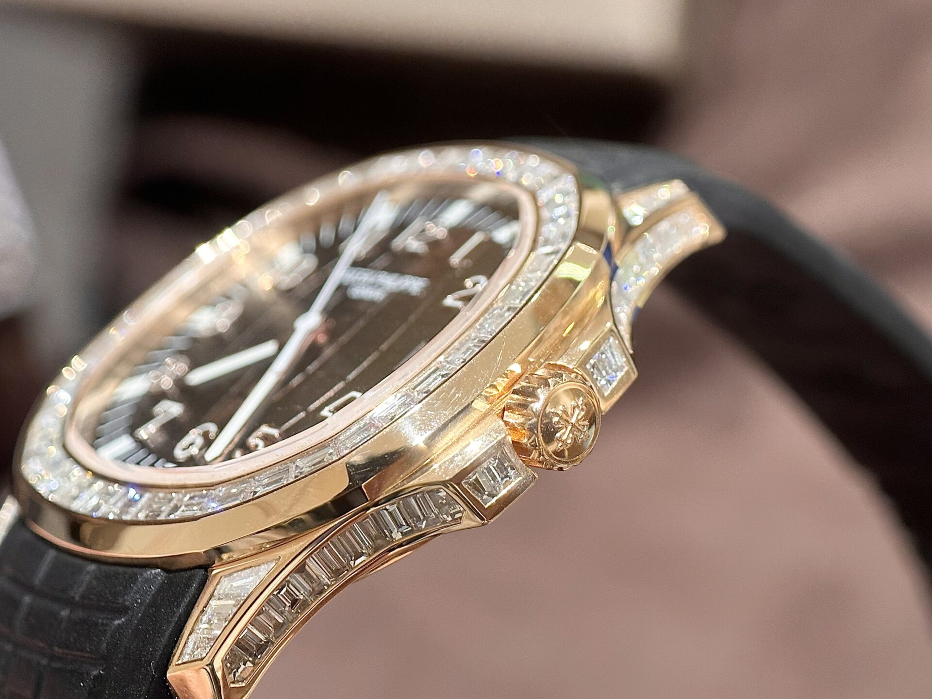 Patek Philippe Aquanaut 5167R Replica Watch 18K Solid Gold Natural Diamond 40mm - Top club