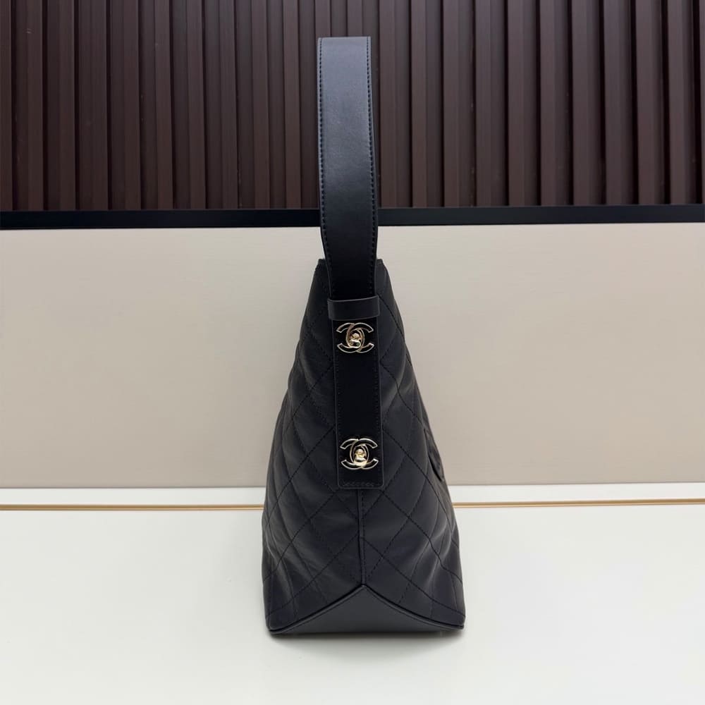 CHANEL Large Bucket Bag