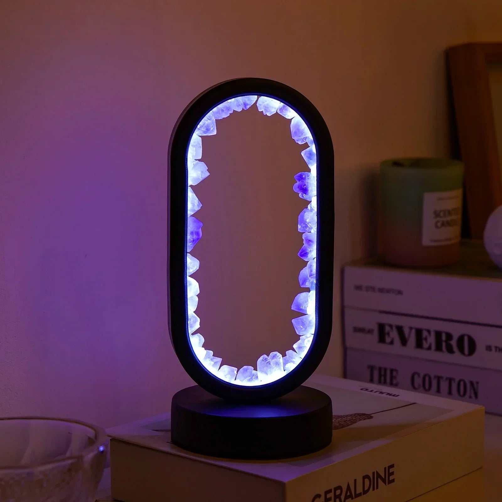 Natuurlijke Amethist Lamp voor Ontspanning en Meditatie – Handgemaakt, Serene Gloed voor Rustige Sfeer