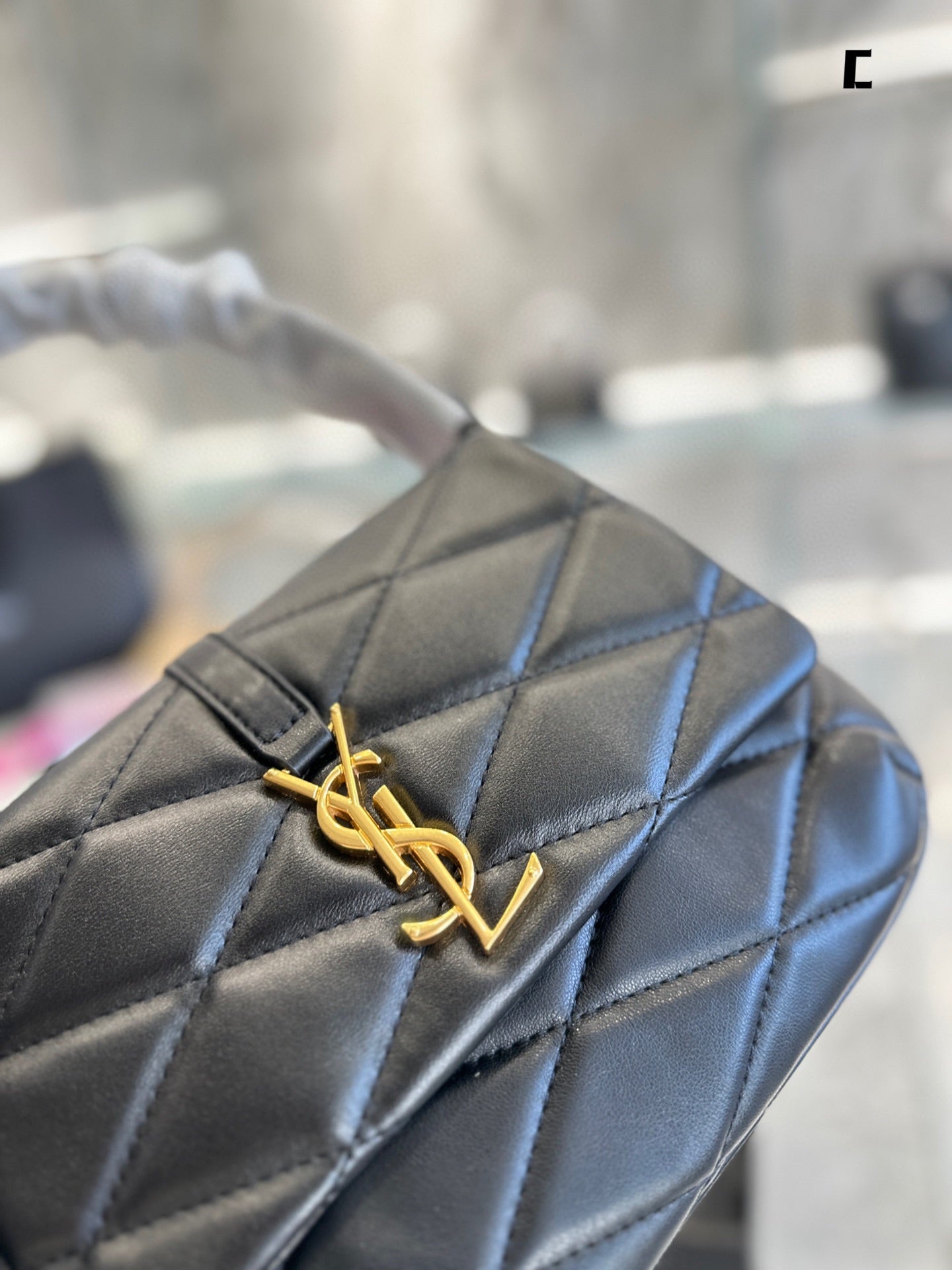 TO – New Luxury Bags SLY 3011:1High-quality replica