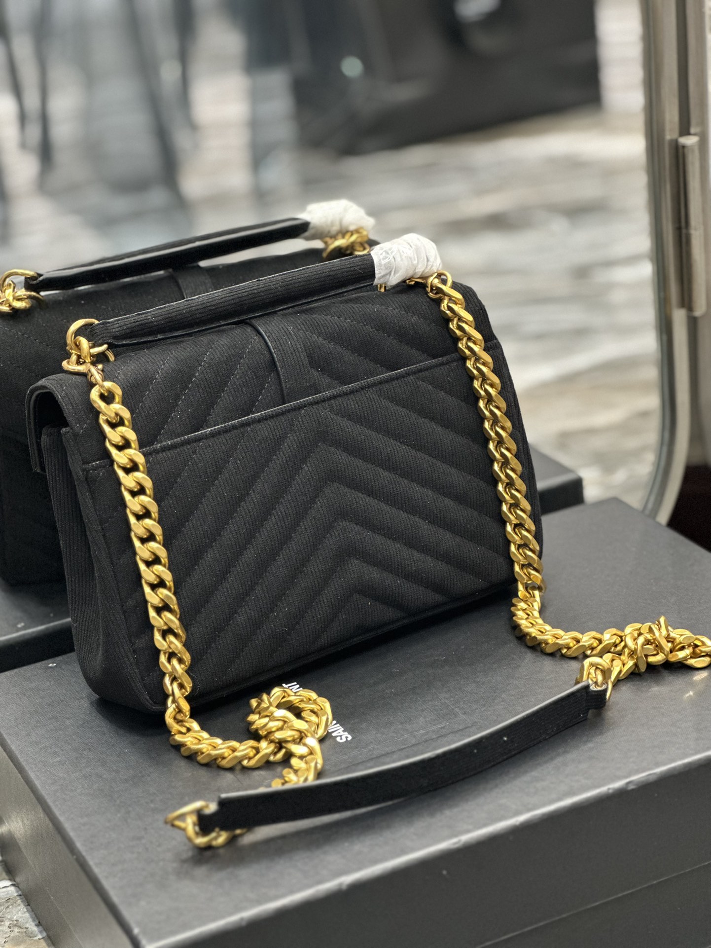 SUNSET MEDIUM TOP HANDLE IN SMOOTH LEATHER1:1High-quality replica